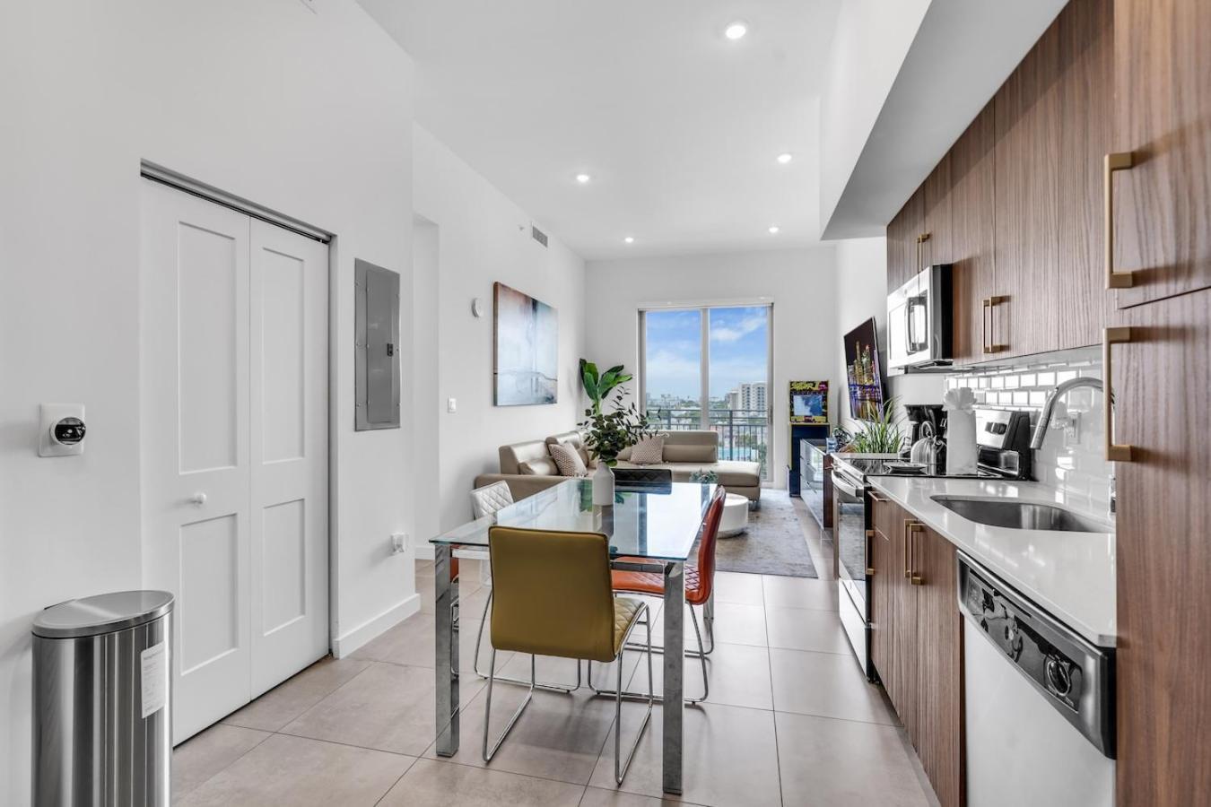 Urban Escape 3 Bed Unit Near Brickell And Wynwood