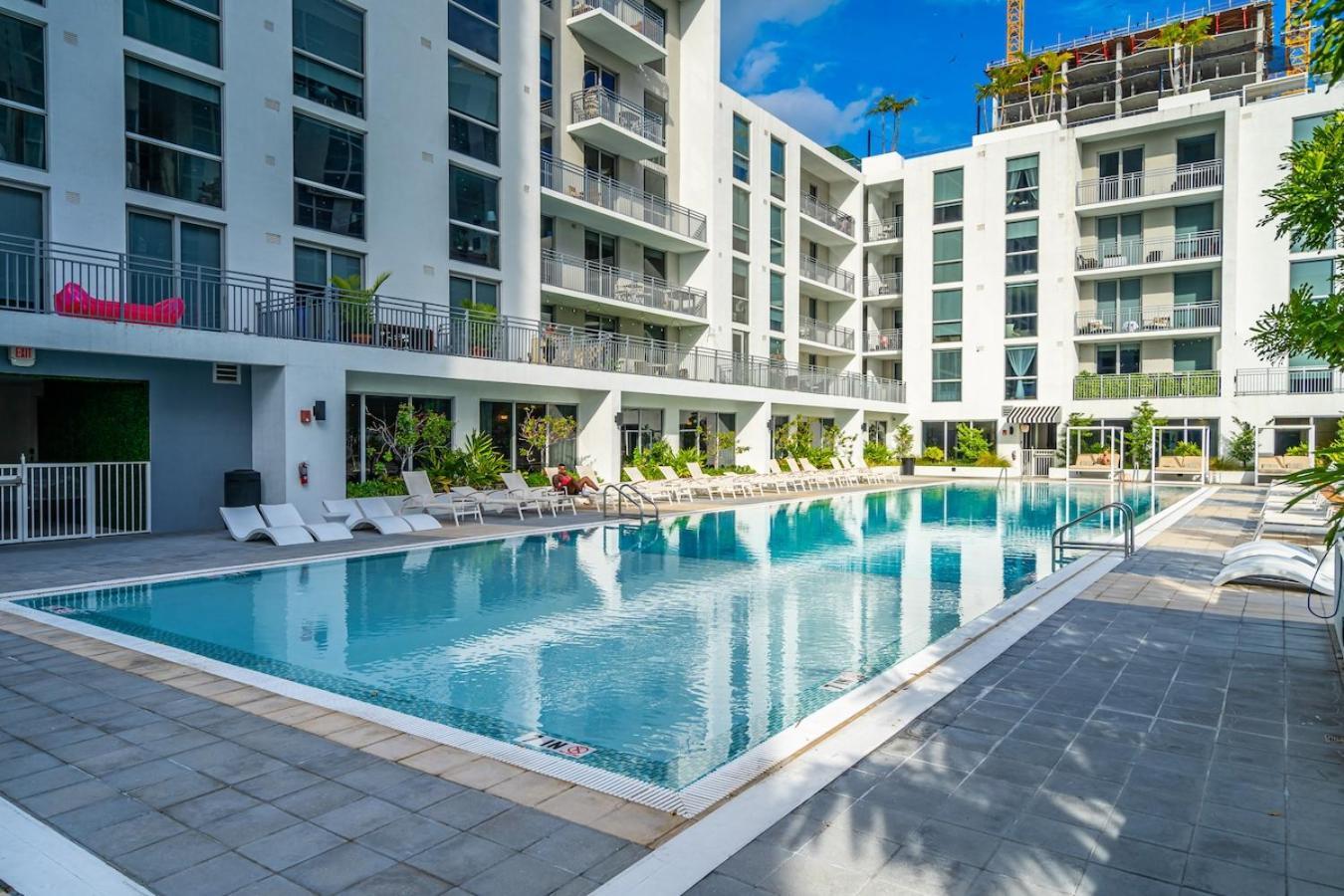 Urban Escape 3 Bed Unit Near Brickell And Wynwood Apartment *