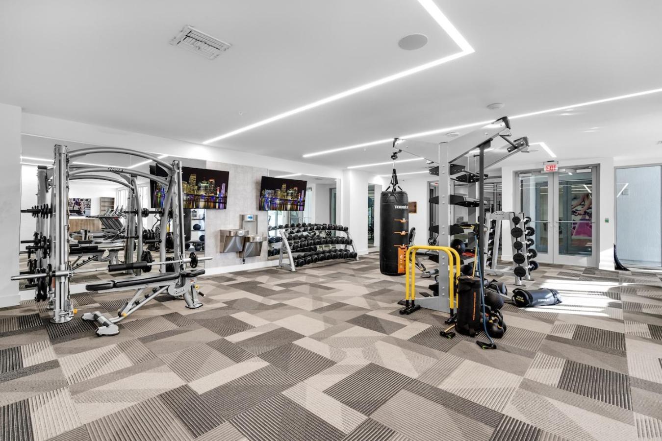 Urban Escape 3 Bed Unit Near Brickell And Wynwood Apartment