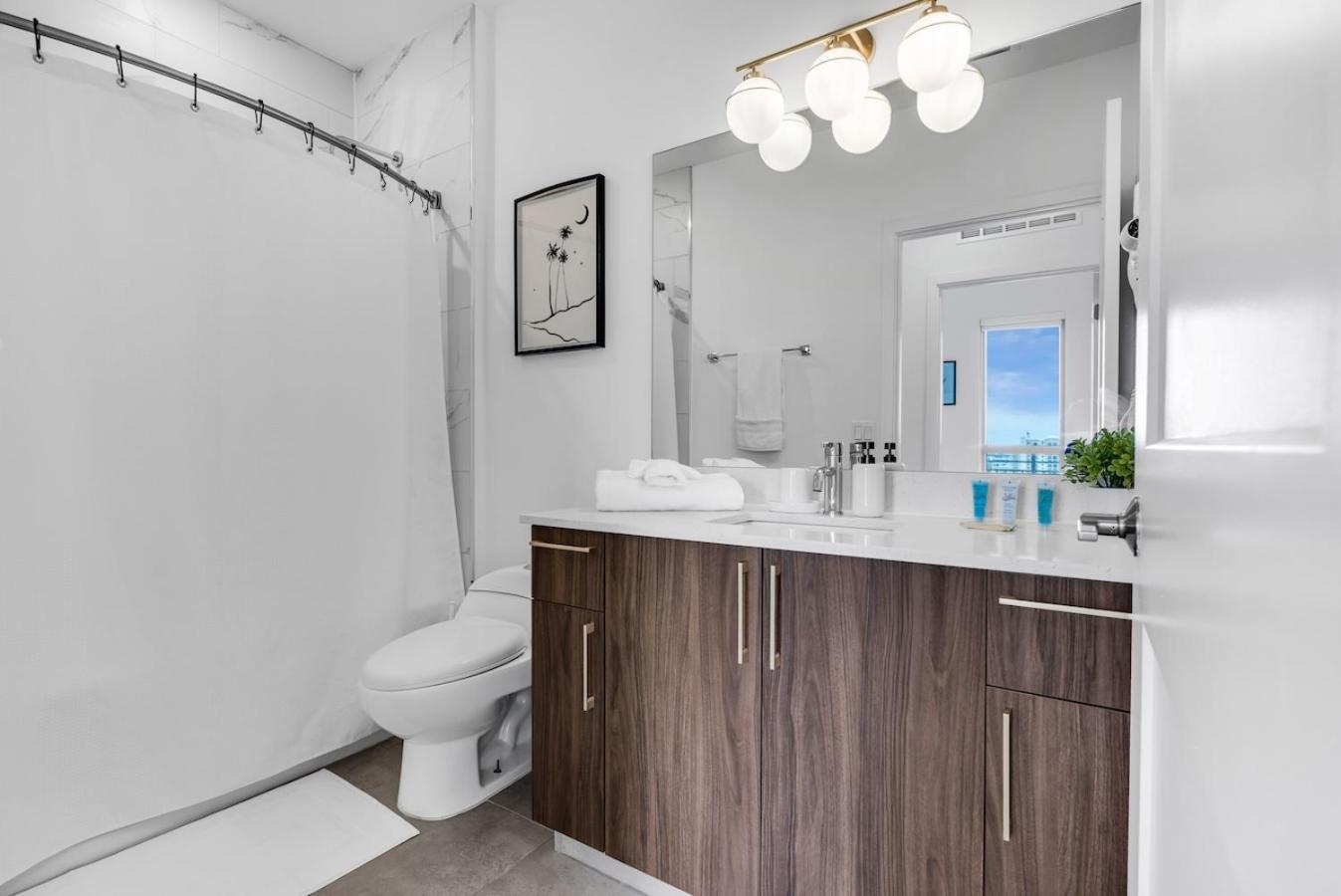 Urban Escape 3 Bed Unit Near Brickell And Wynwood