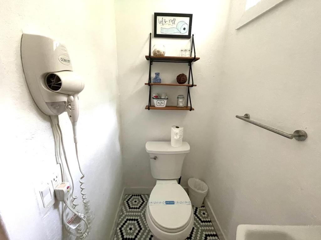 Private With Free Parking * Miami