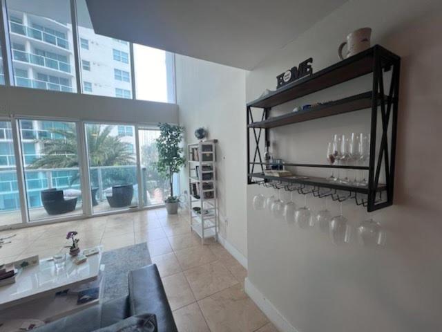 2 Story Loft Downtown Apartment Miami
