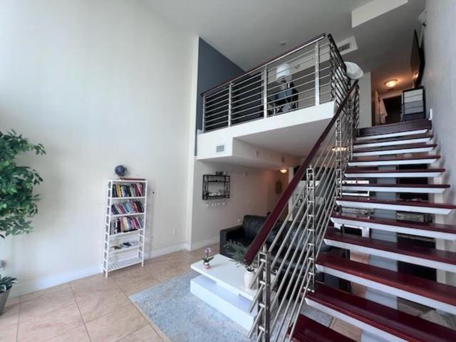 2 Story Loft Downtown *