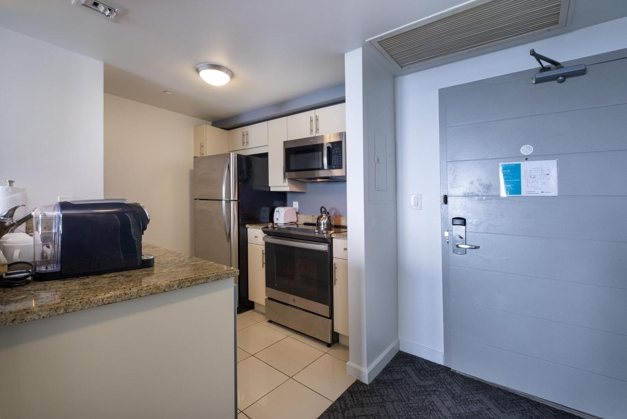 Private Oasis At Arya Apartment