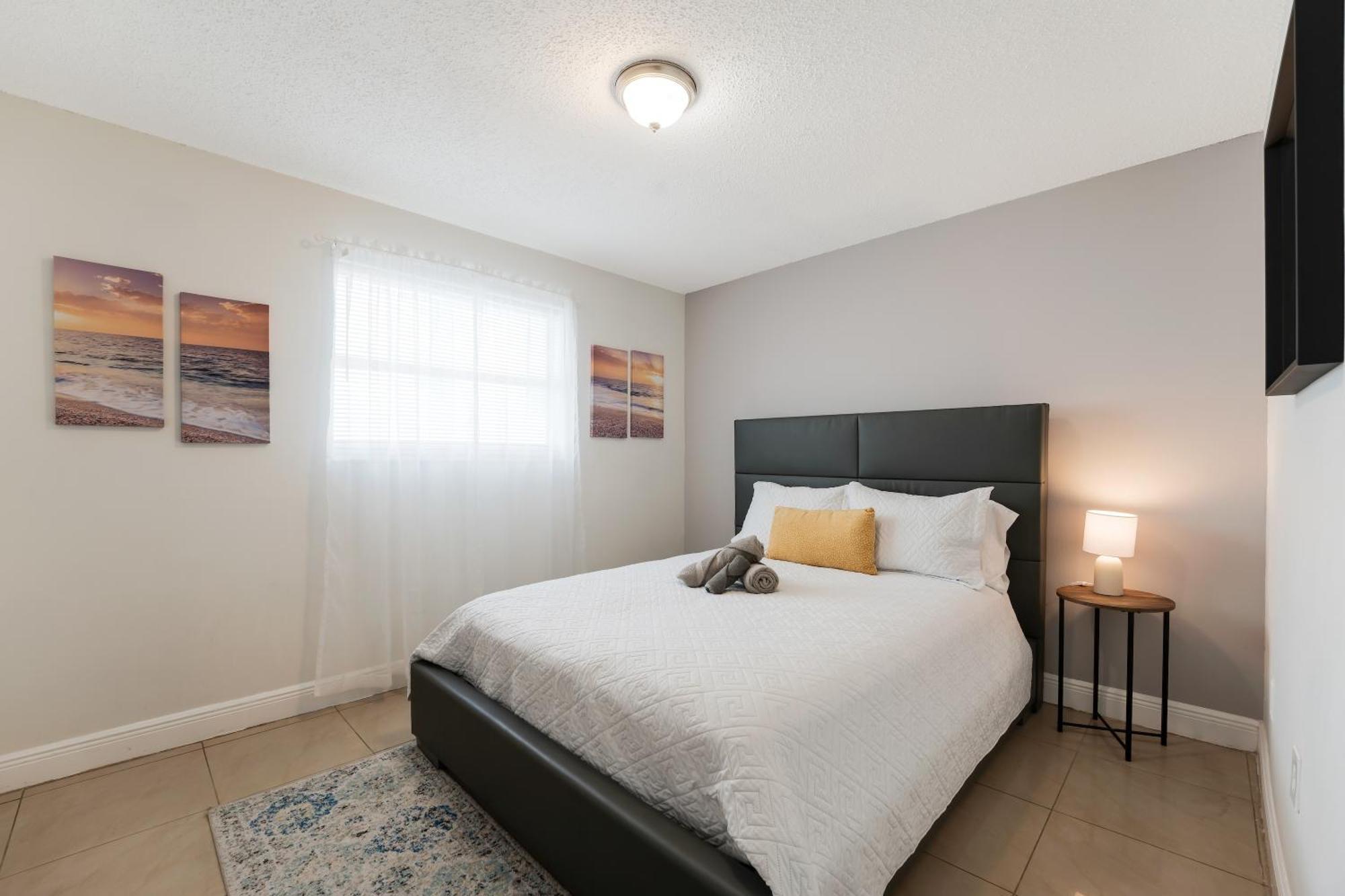 Spacious 2br Minutes From Brickell Apartment *
