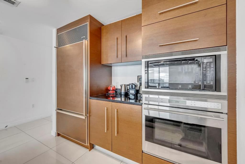 Luxury 1br W Icon Brickell-freespa