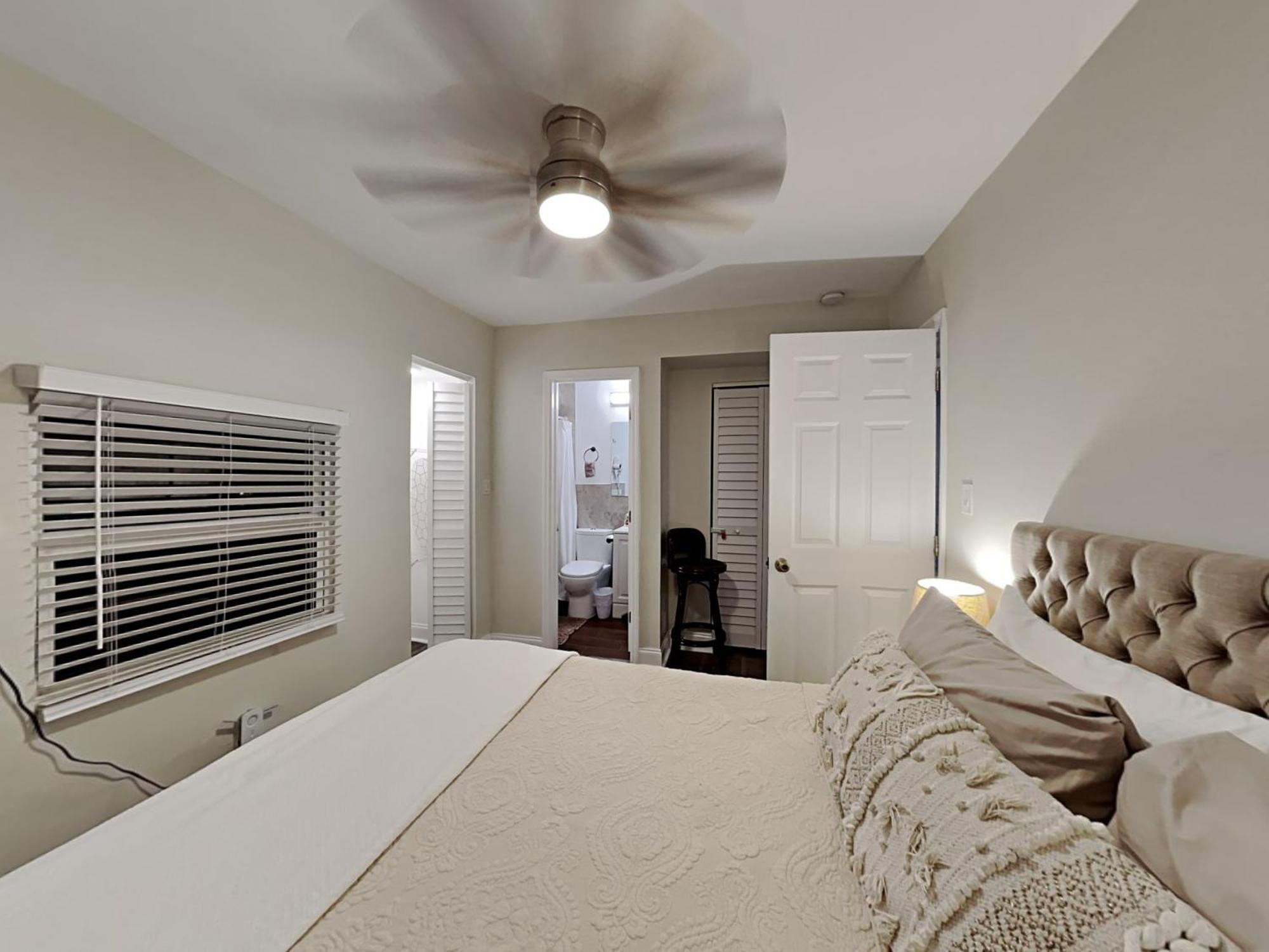 Homestay Private At Centrally Located With Free Parking Miami