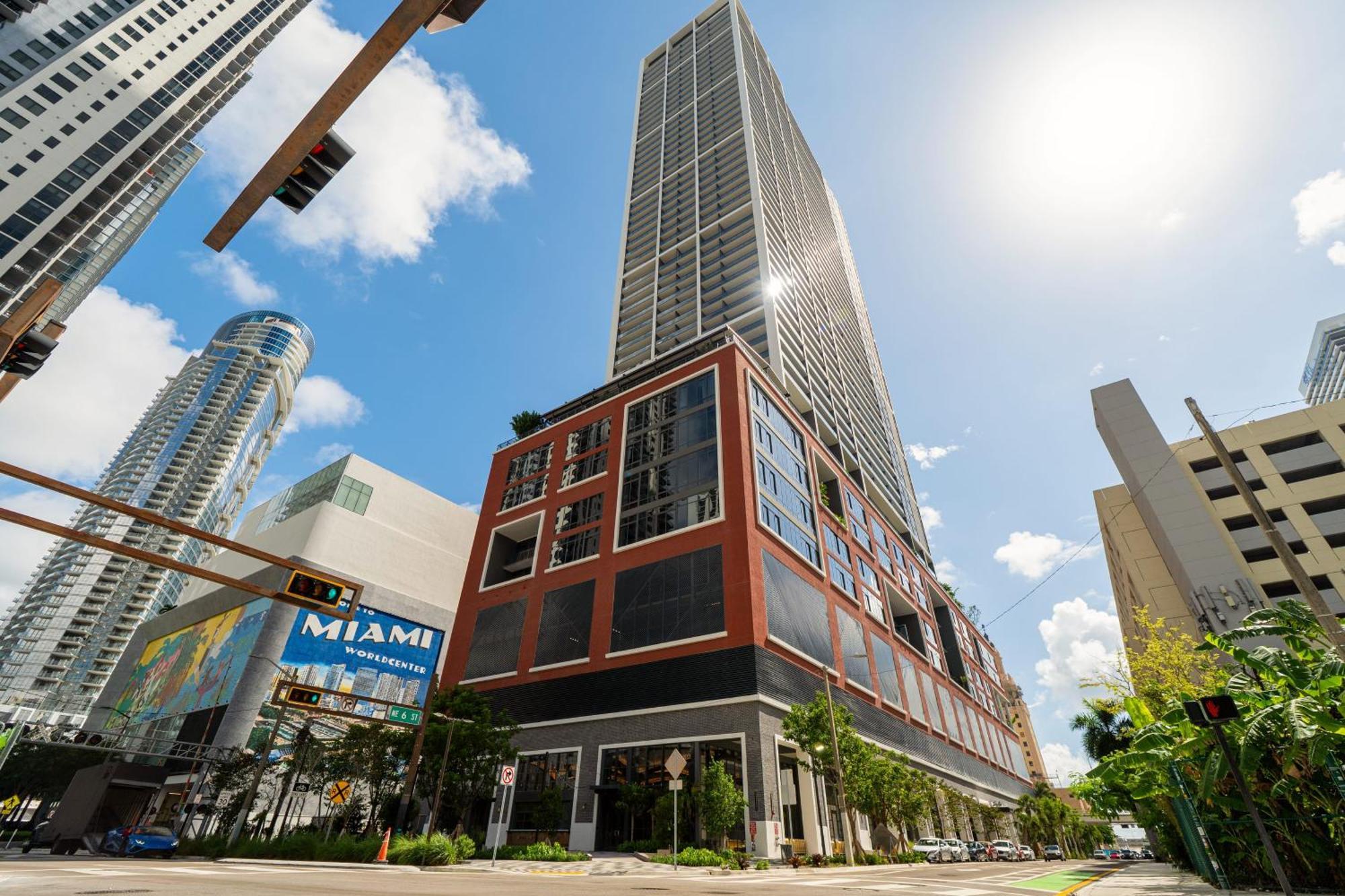 Ultimate Elegance With Panoramic Views Miami