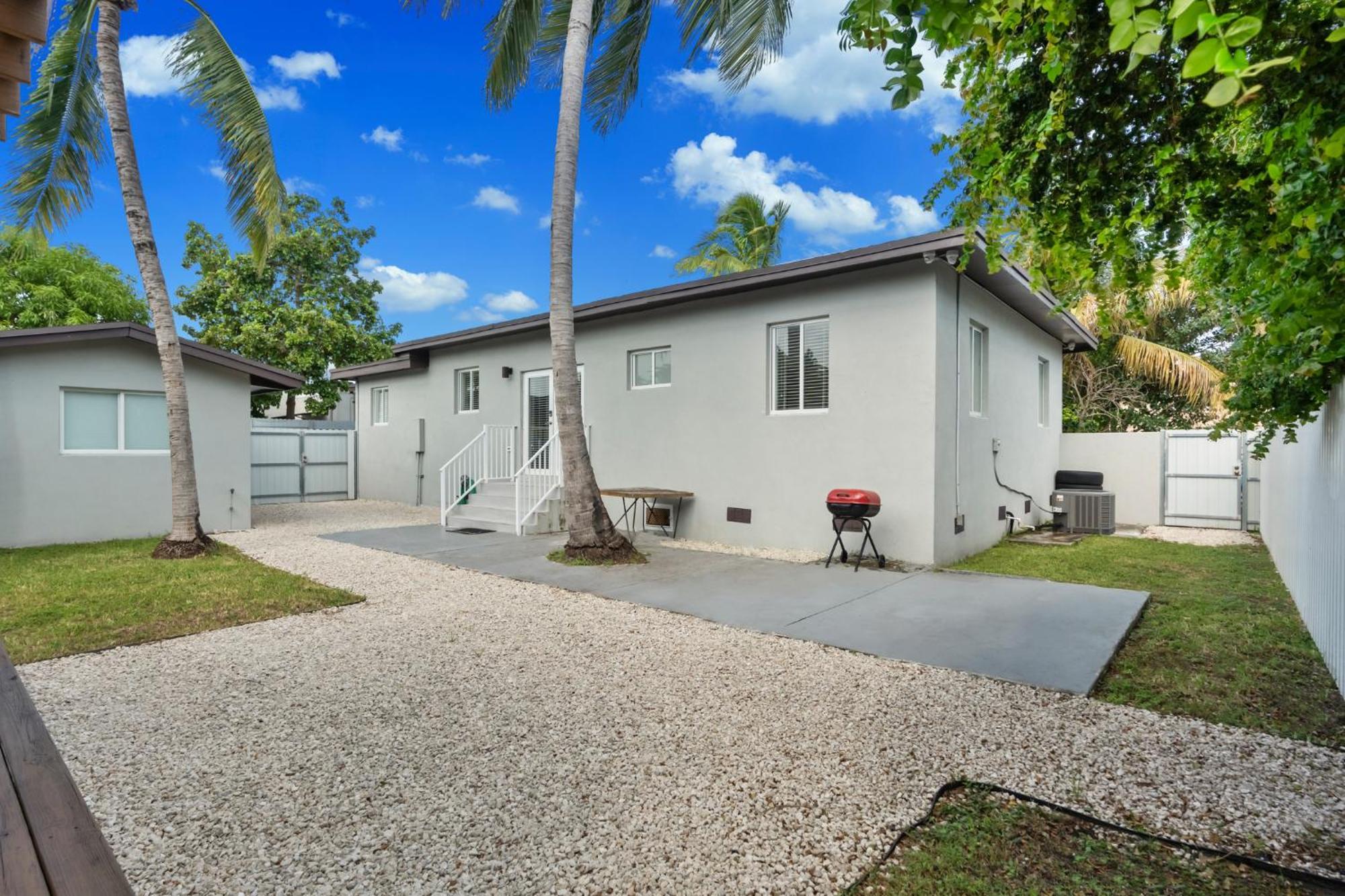 Coco Cozy Near Brickell * Miami