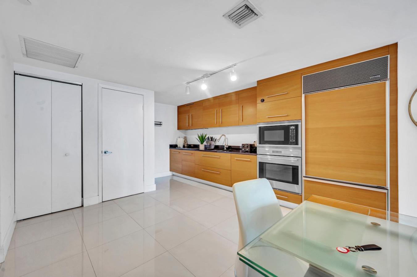 Unique 1br Icon Brickell Waterviews-freespa Apartment *