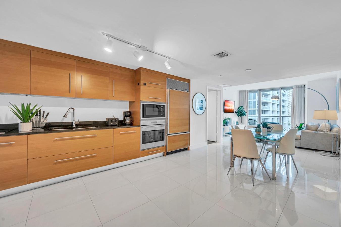 Unique 1br Icon Brickell Waterviews-freespa Apartment *