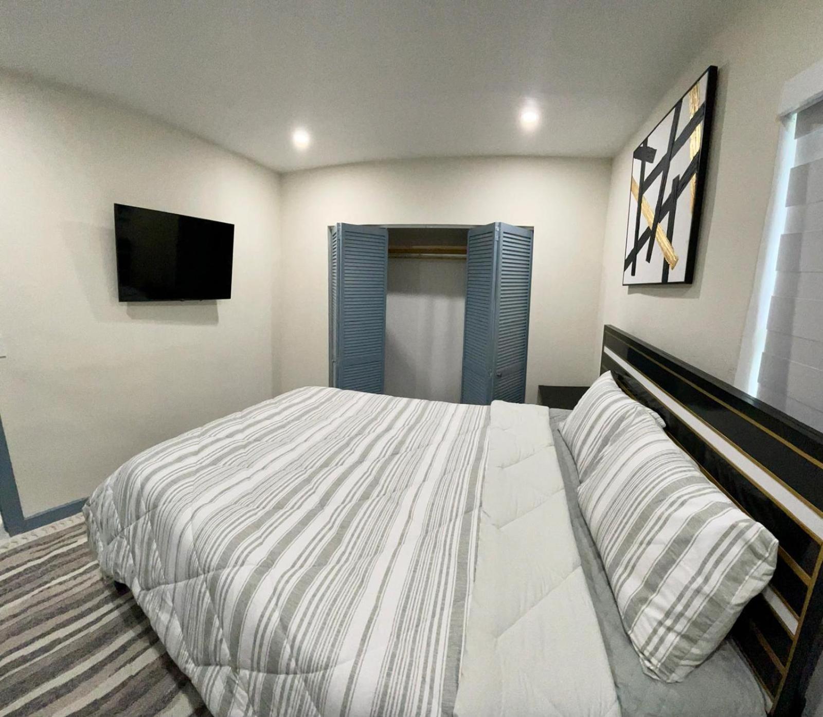 Holiday home Reywant Investments Inc Near Hardrock Casino