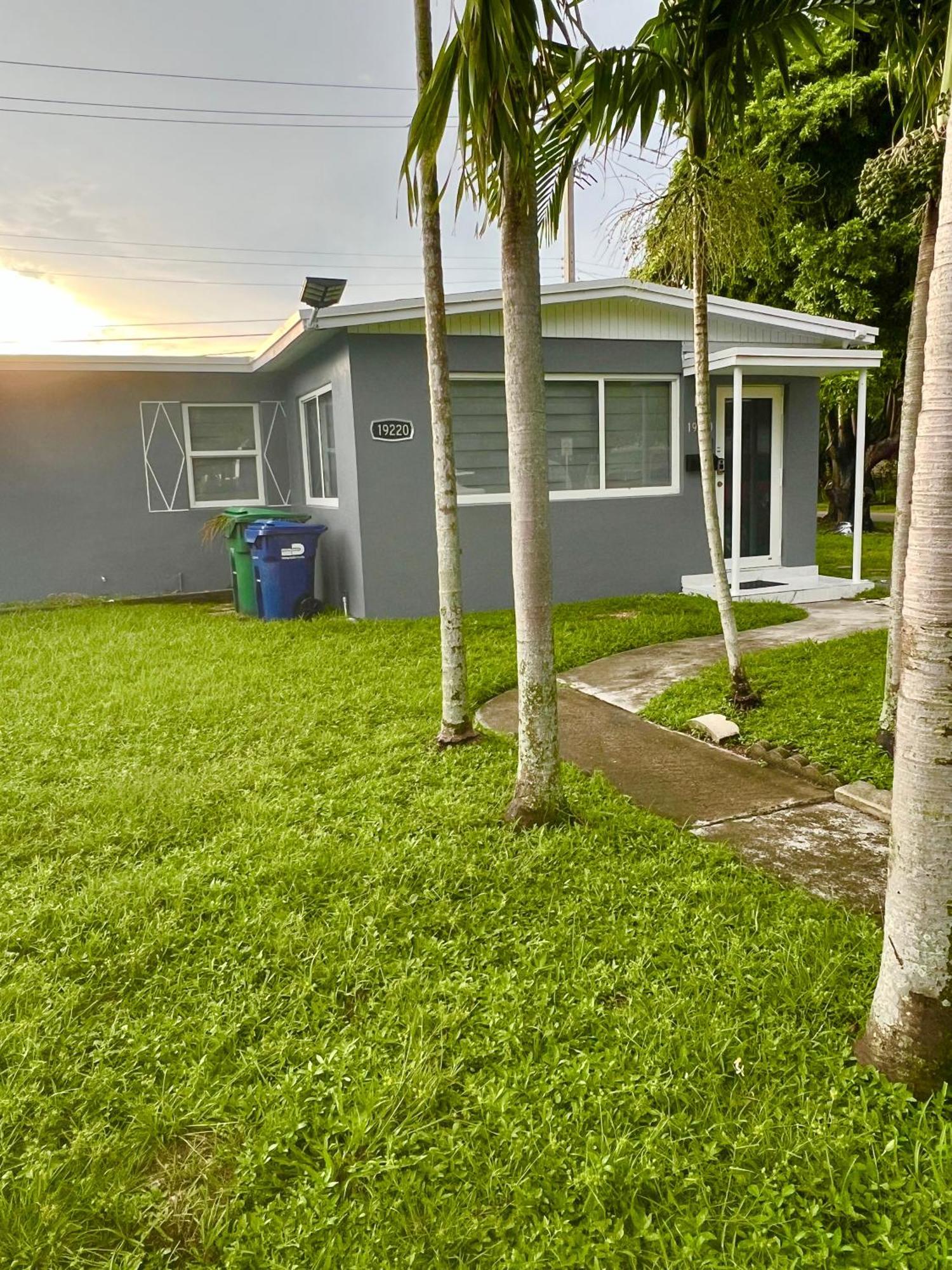 Reywant Investments Inc Near Hardrock Casino Holiday home