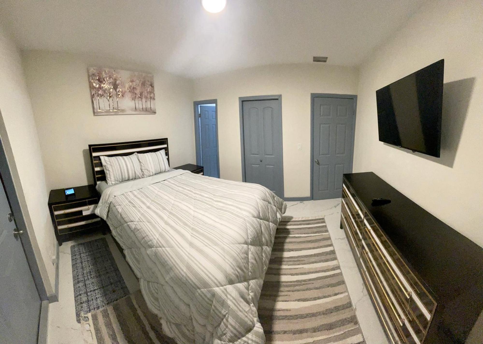 Reywant Investments Inc Near Hardrock Casino *