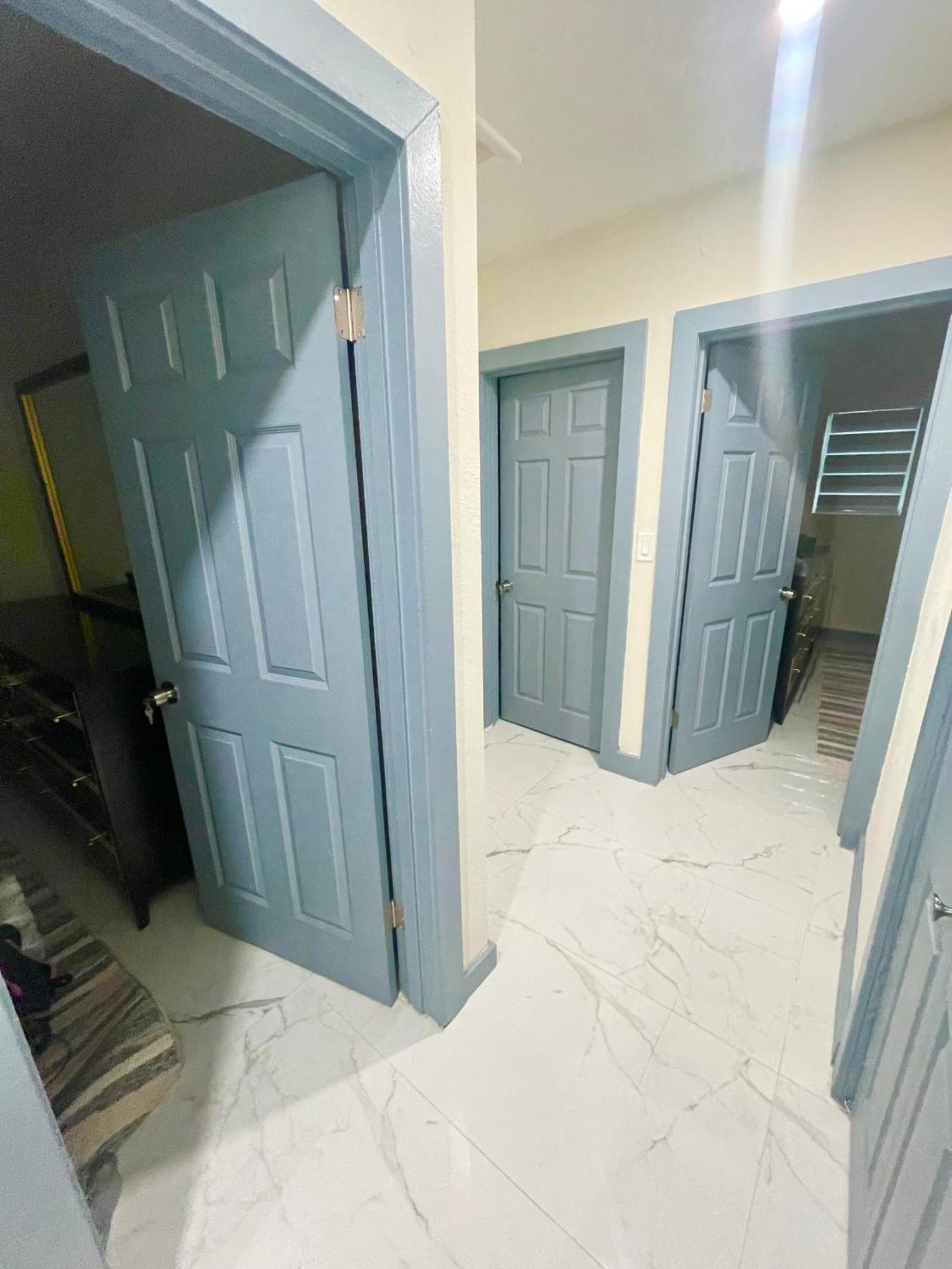 Reywant Investments Inc Near Hardrock Casino Holiday home