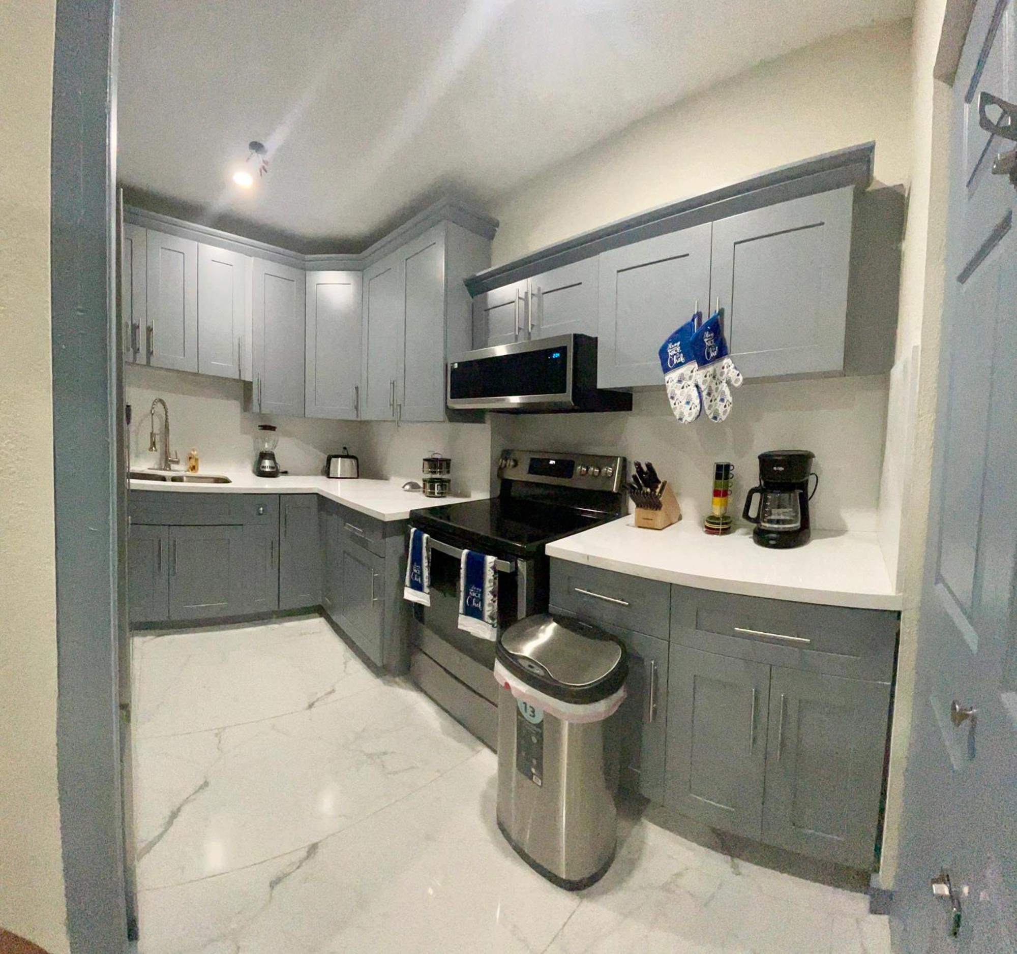 Reywant Investments Inc Near Hardrock Casino Holiday home Miami