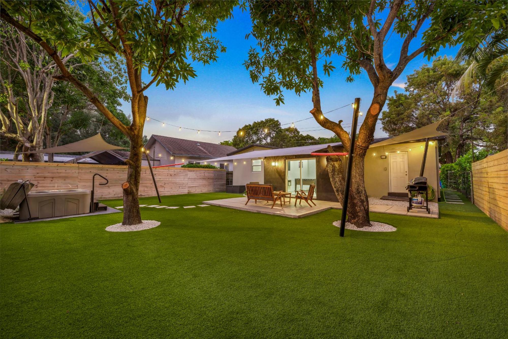 Holiday home Modern In Design District !