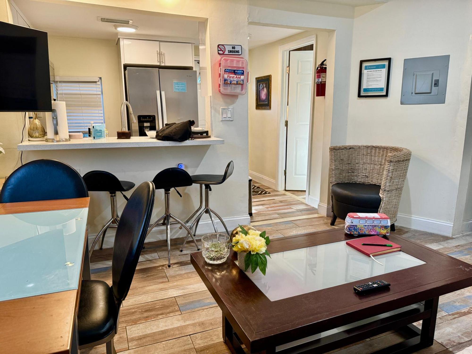 Homestay Private At Centrally Located With Free Parking Miami