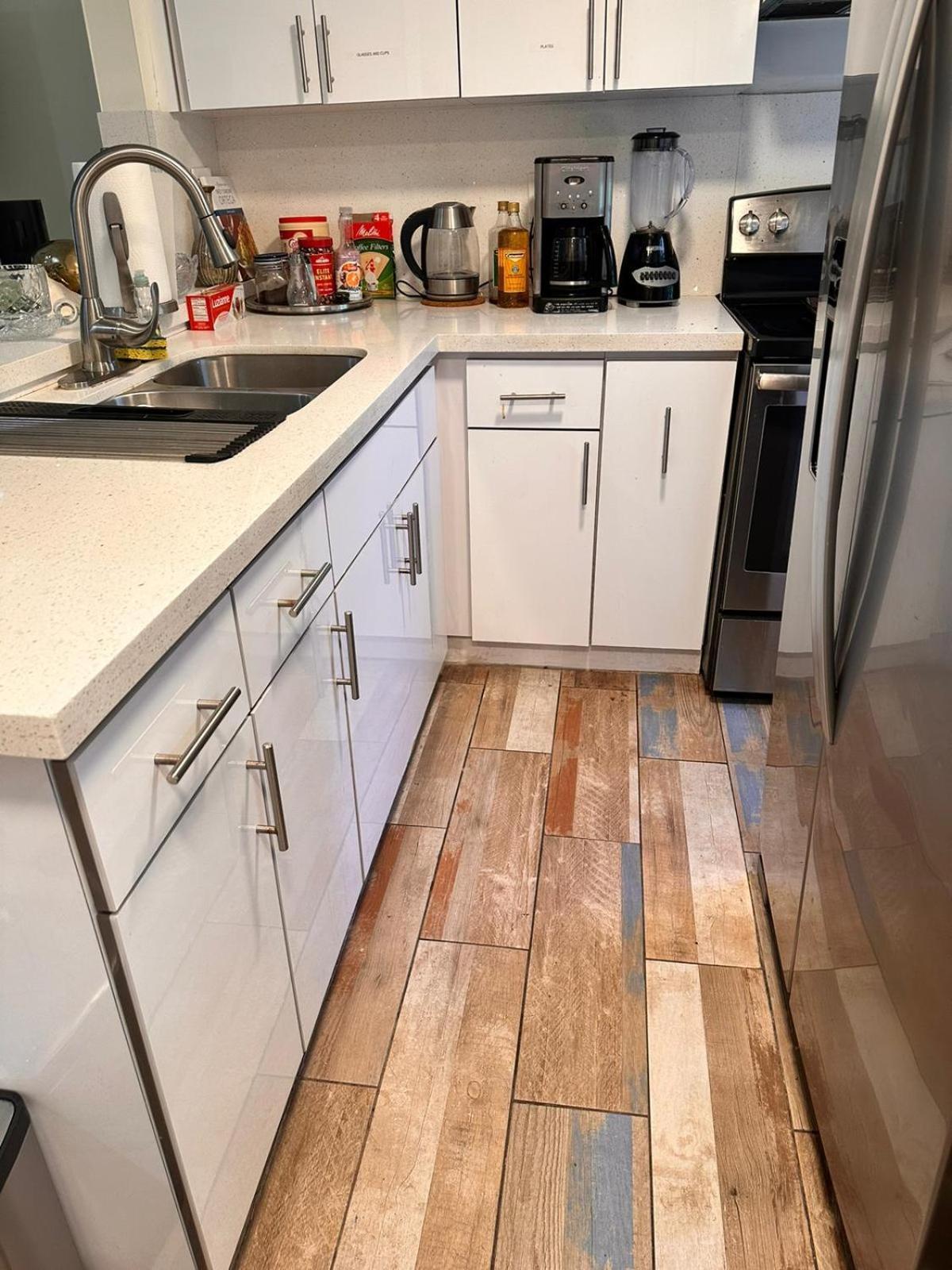 Homestay Private At Centrally Located With Free Parking Miami