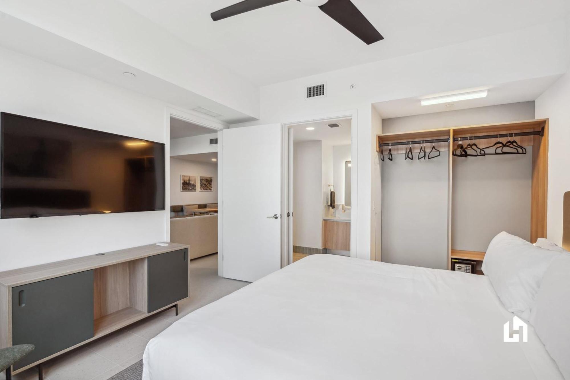 Stylish With Partial Ocean Views In Downtown! Apartment Miami