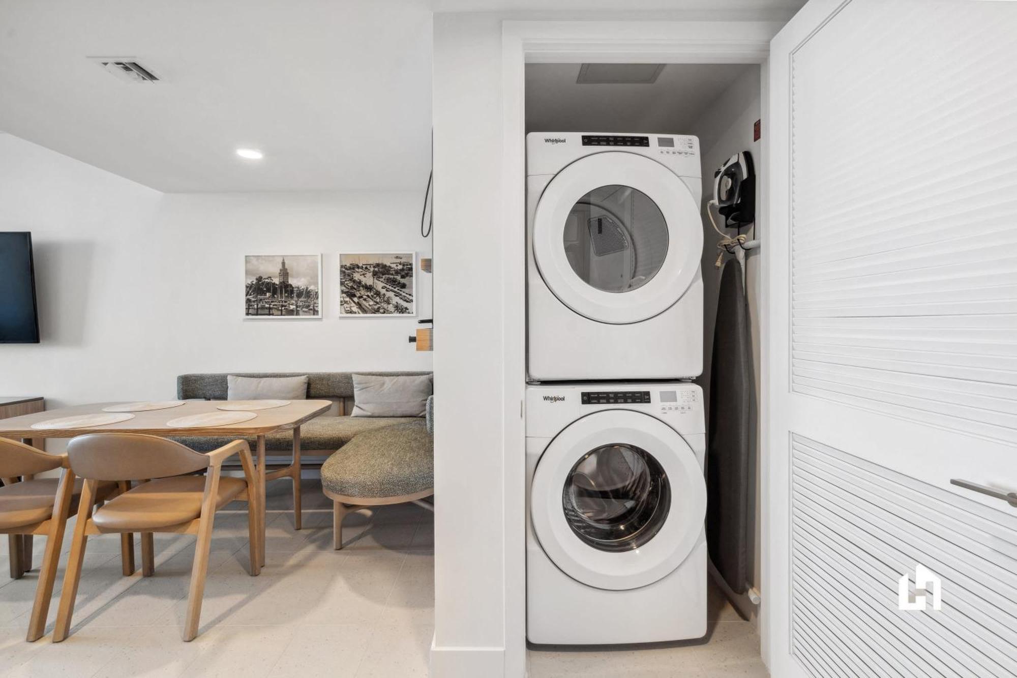 Stylish With Partial Ocean Views In Downtown!