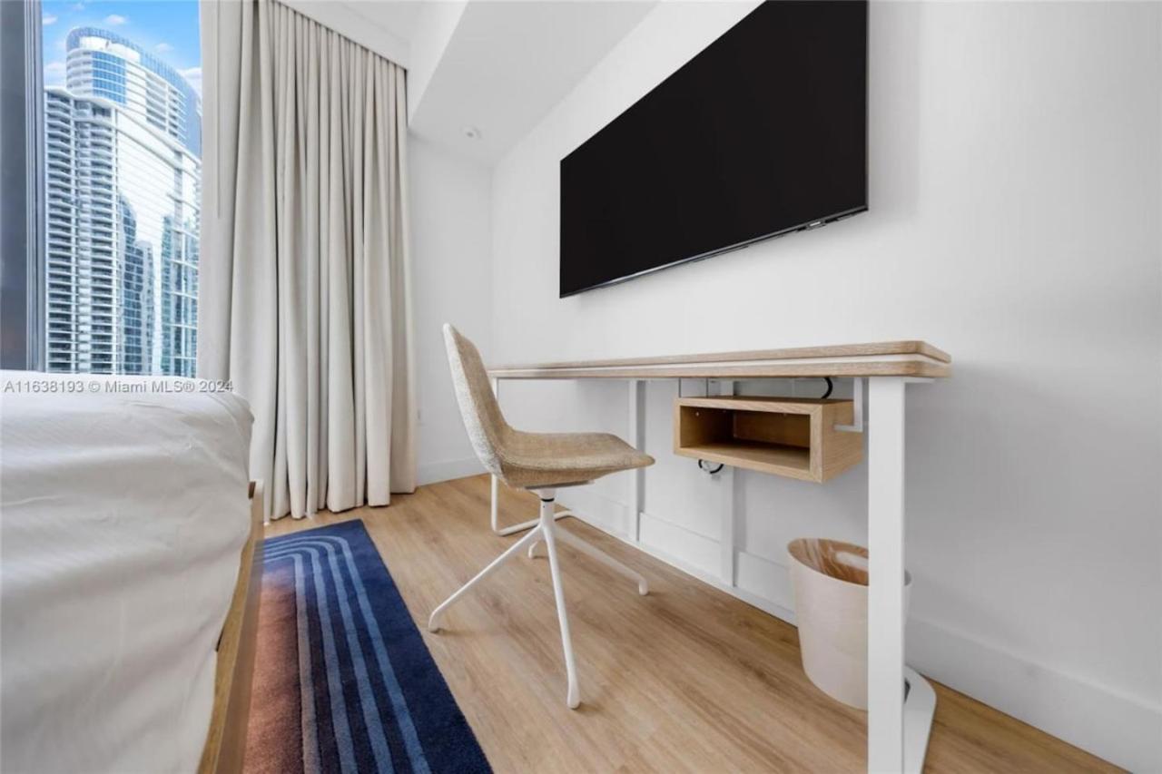 2 Bedroom At Gale Downtown Pool Gym Apartment *