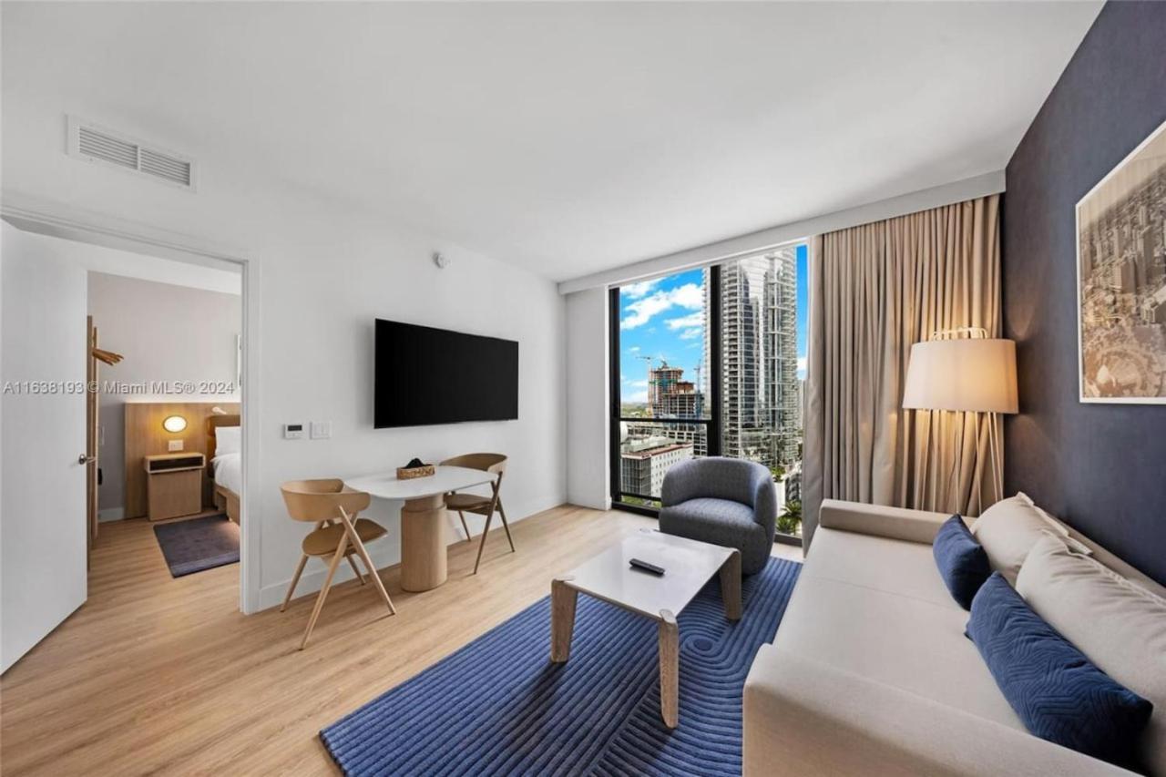 2 Bedroom At Gale Downtown Pool Gym Apartment *