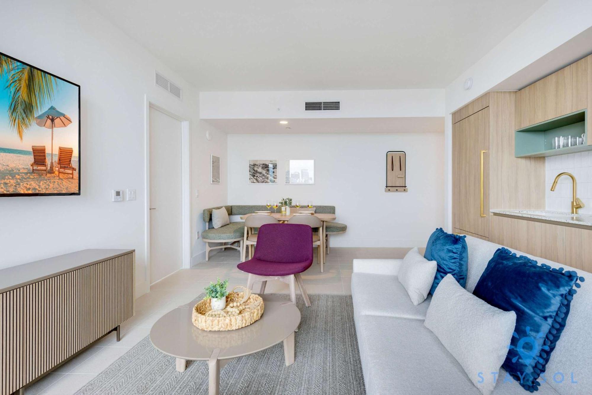 Apartment Luxury 2 Bedrooms Balcony Pool & Gym Miami
