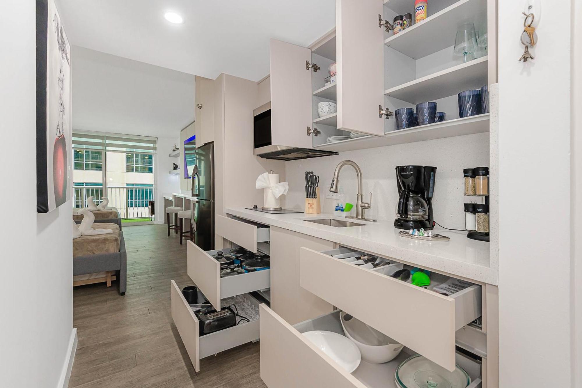 High Rise Brickell Modern Apartment Miami