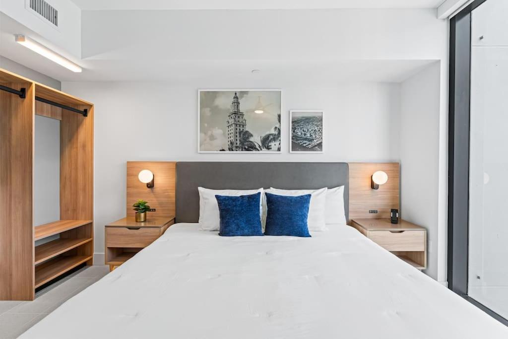 New Luxurious Floor 35th - Miami's Heart