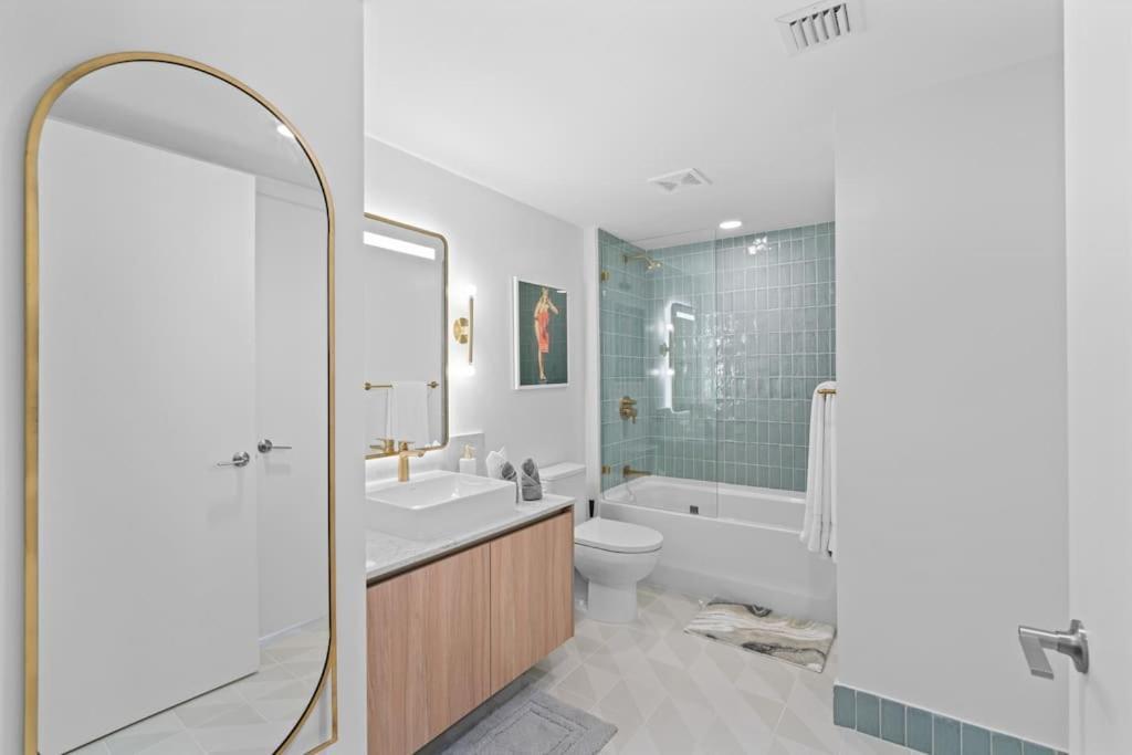 New Luxurious Floor 35th - Miami's Heart Apartment *