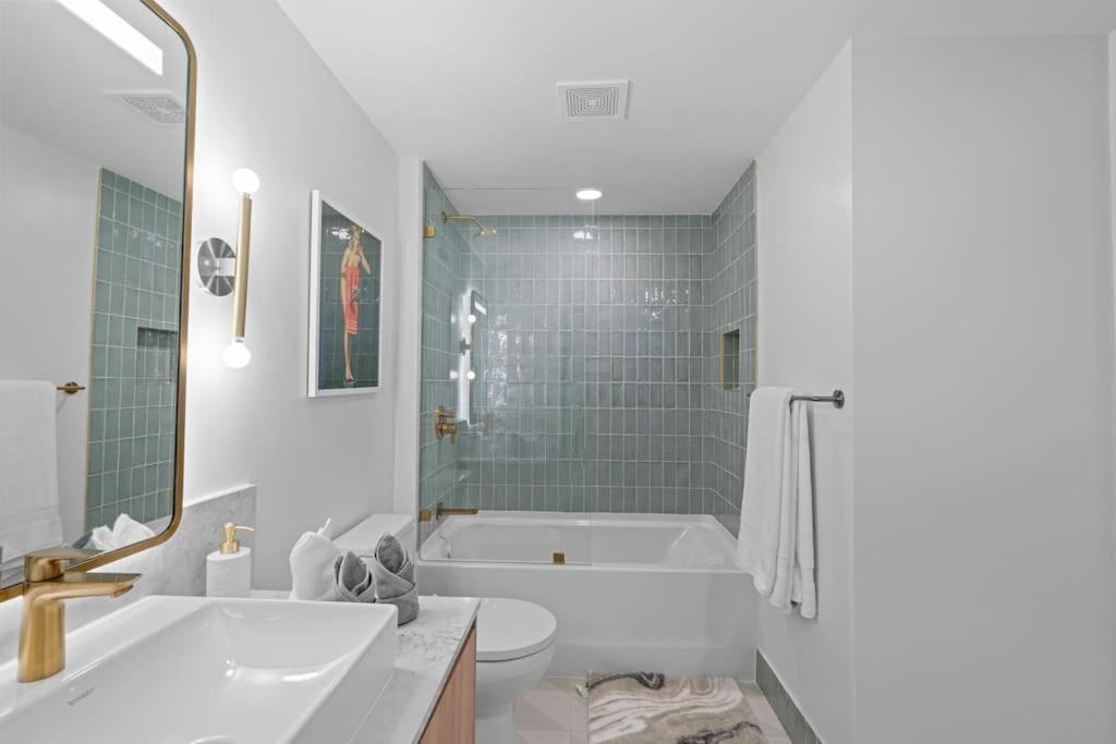 New Luxurious Floor 35th - Miami's Heart *