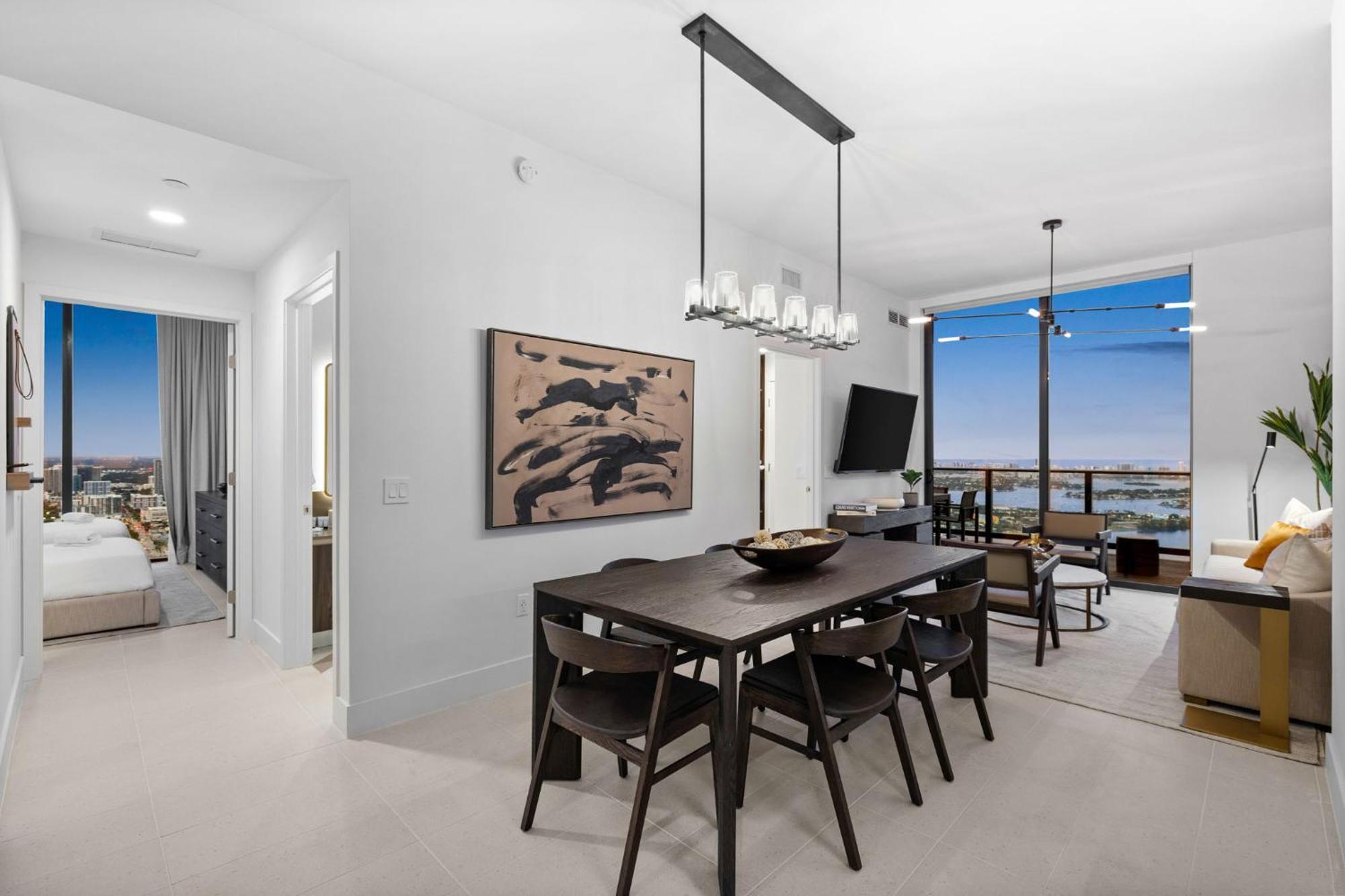 Apartment Free Parking! Ph Luxury 3br In Downtown