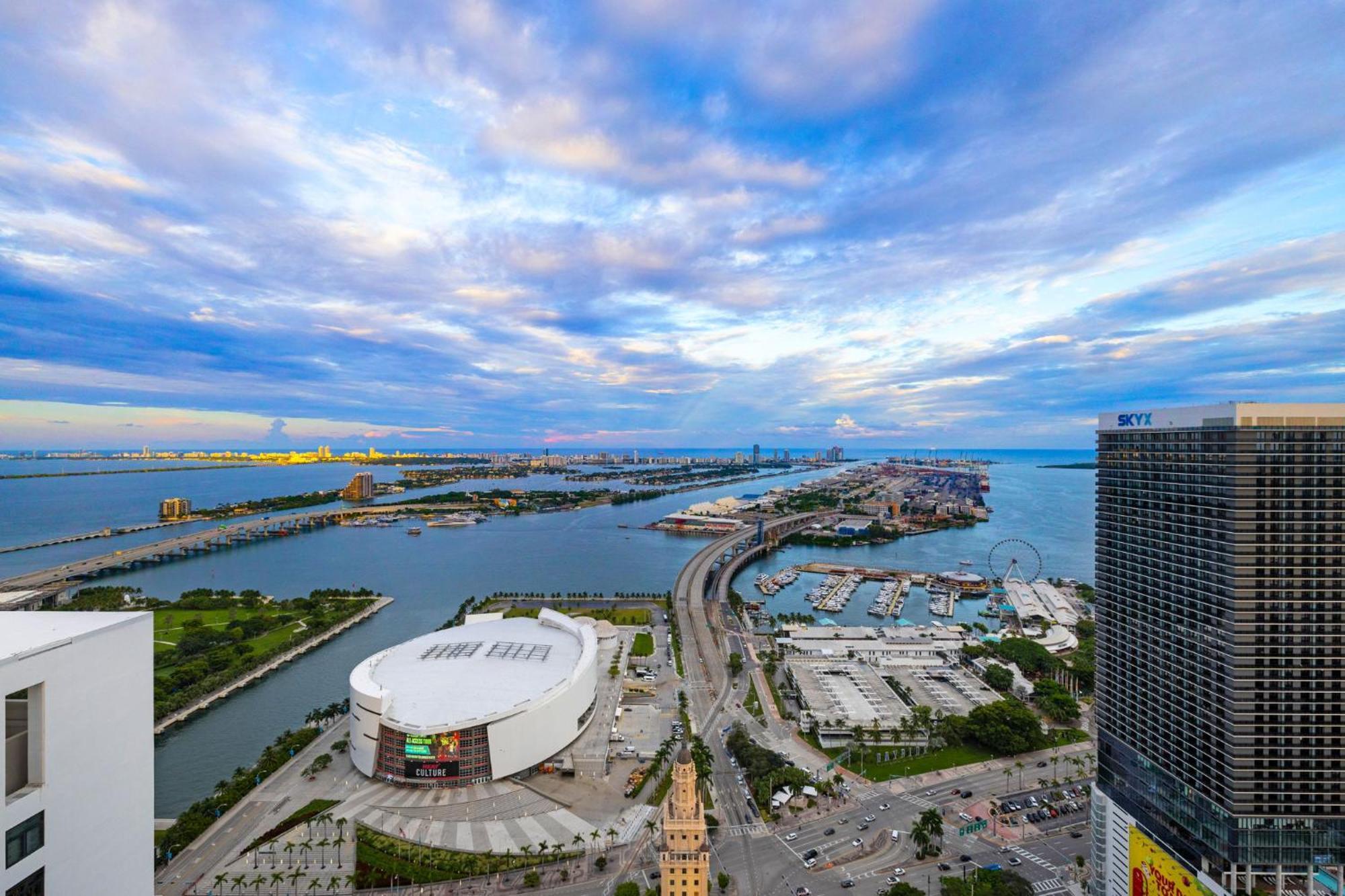 Free Parking! Ph Luxury 3br In Downtown Apartment Miami