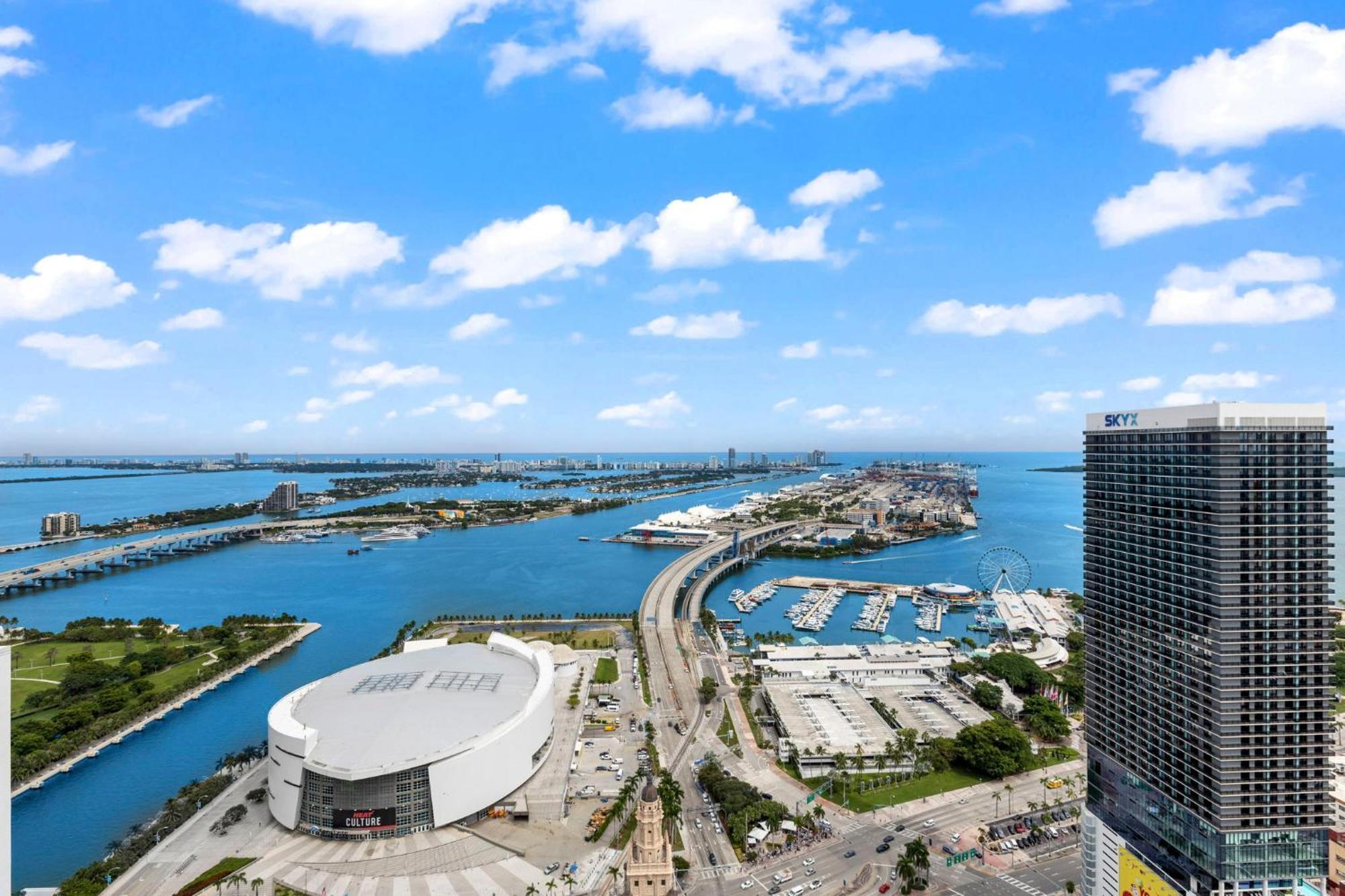 Apartment Free Parking! Ph Luxury 3br In Downtown Miami
