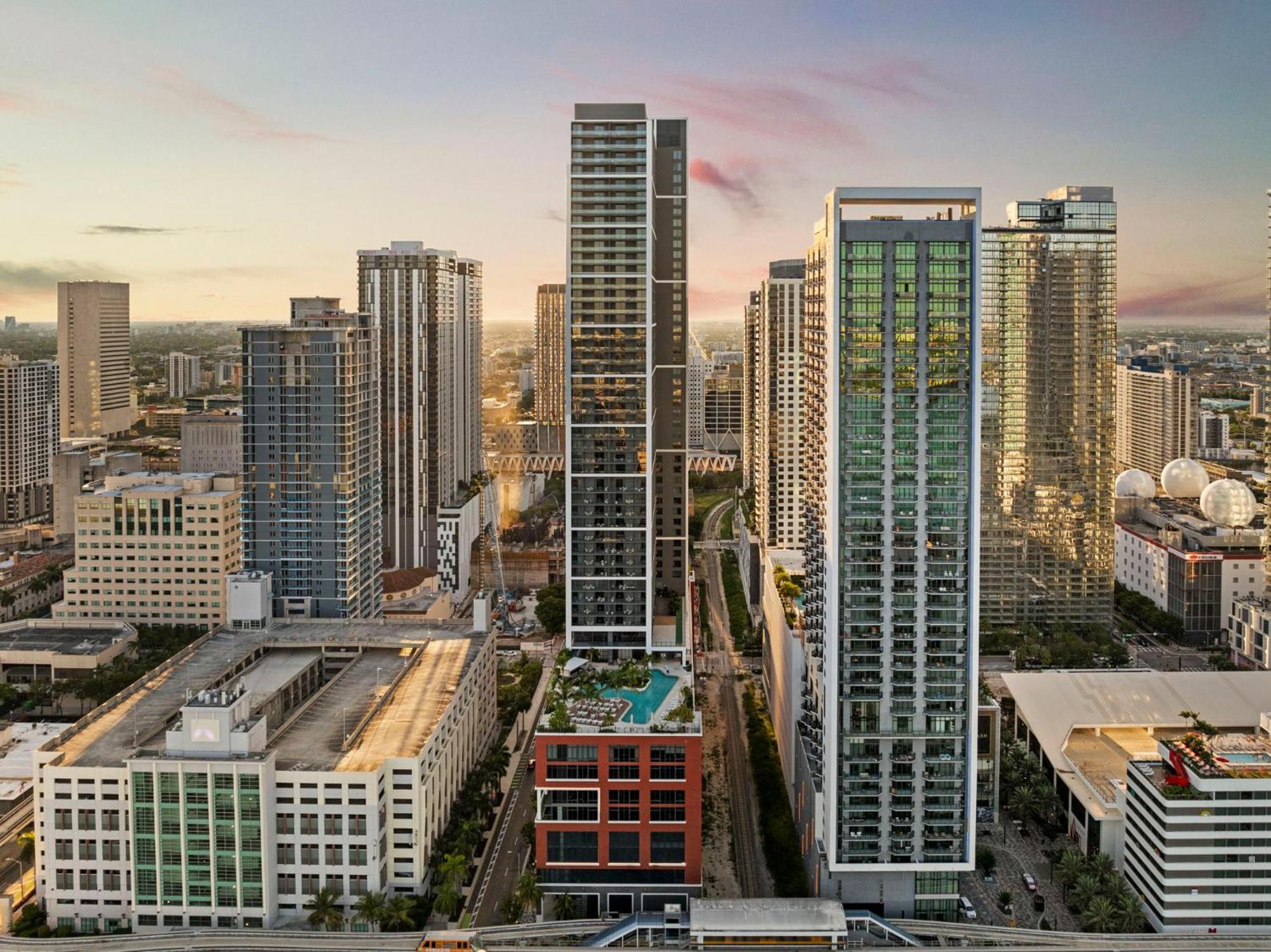 Free Parking! Ph Luxury 3br In Downtown * Miami