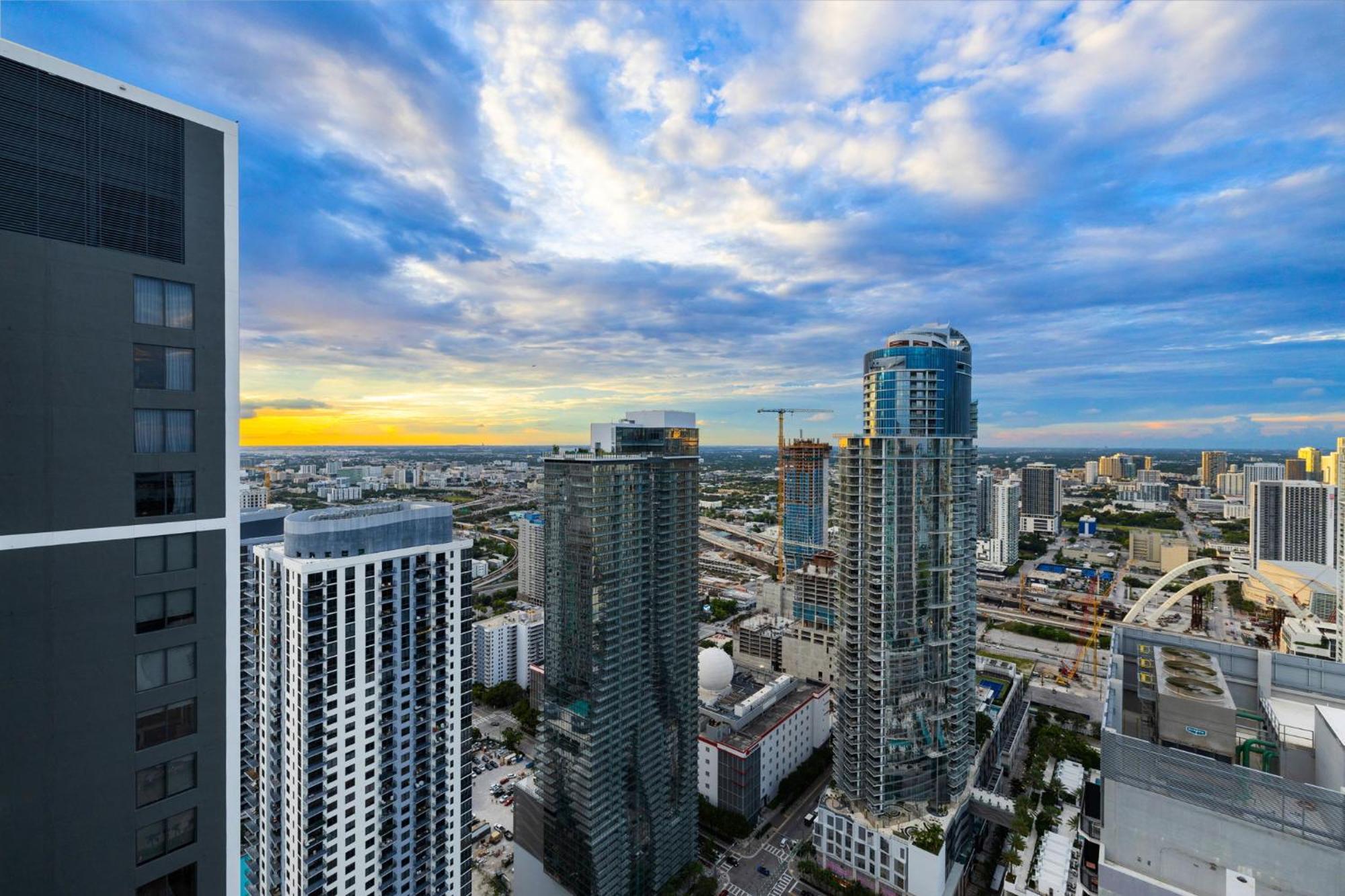 Apartment Free Parking! Ph Luxury 3br In Downtown