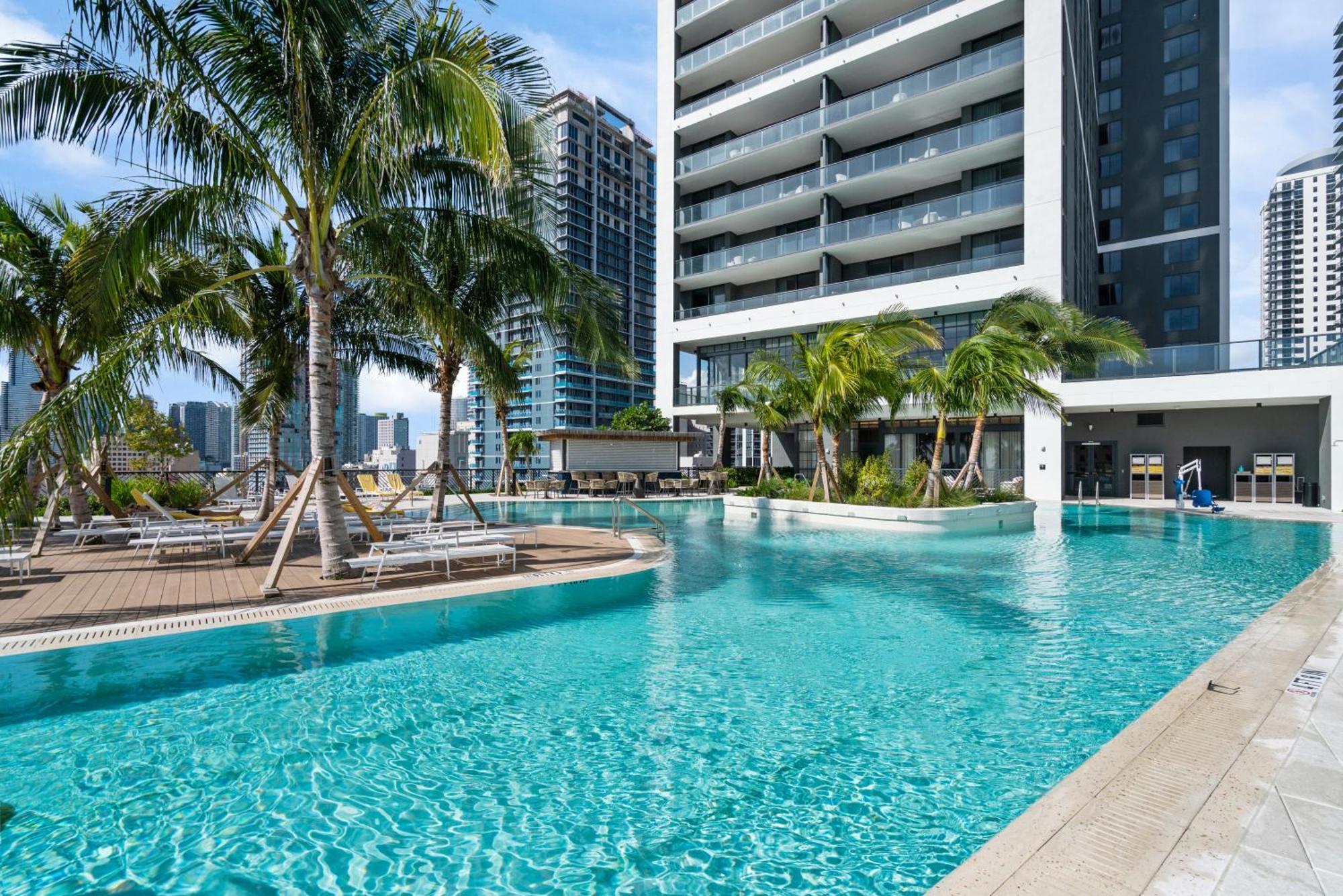 New Luxury 26th Floor In The Heart Of * Miami