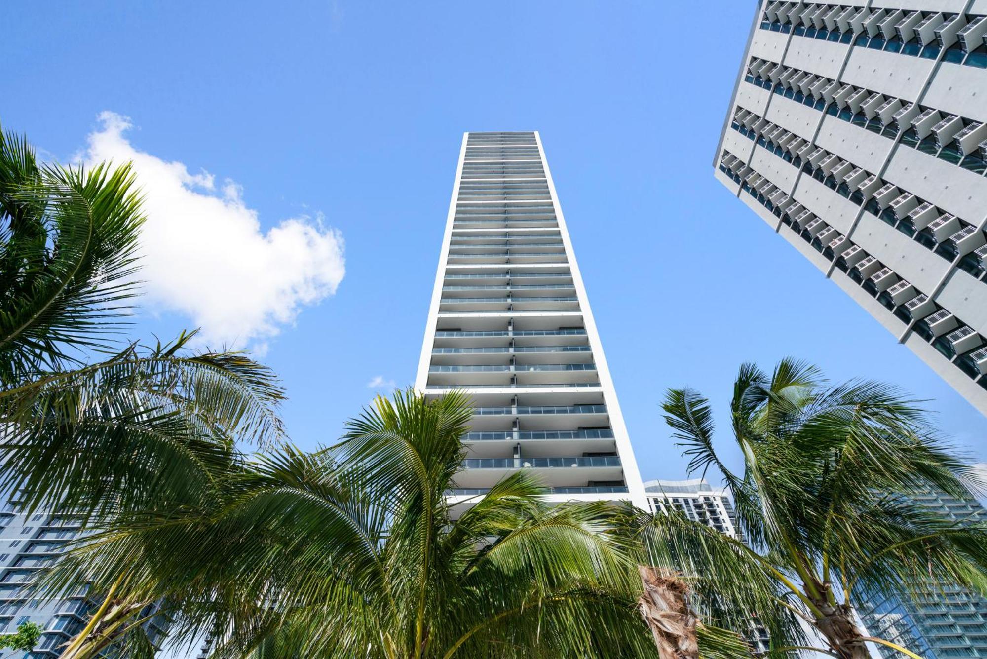 New Luxury 26th Floor In The Heart Of *