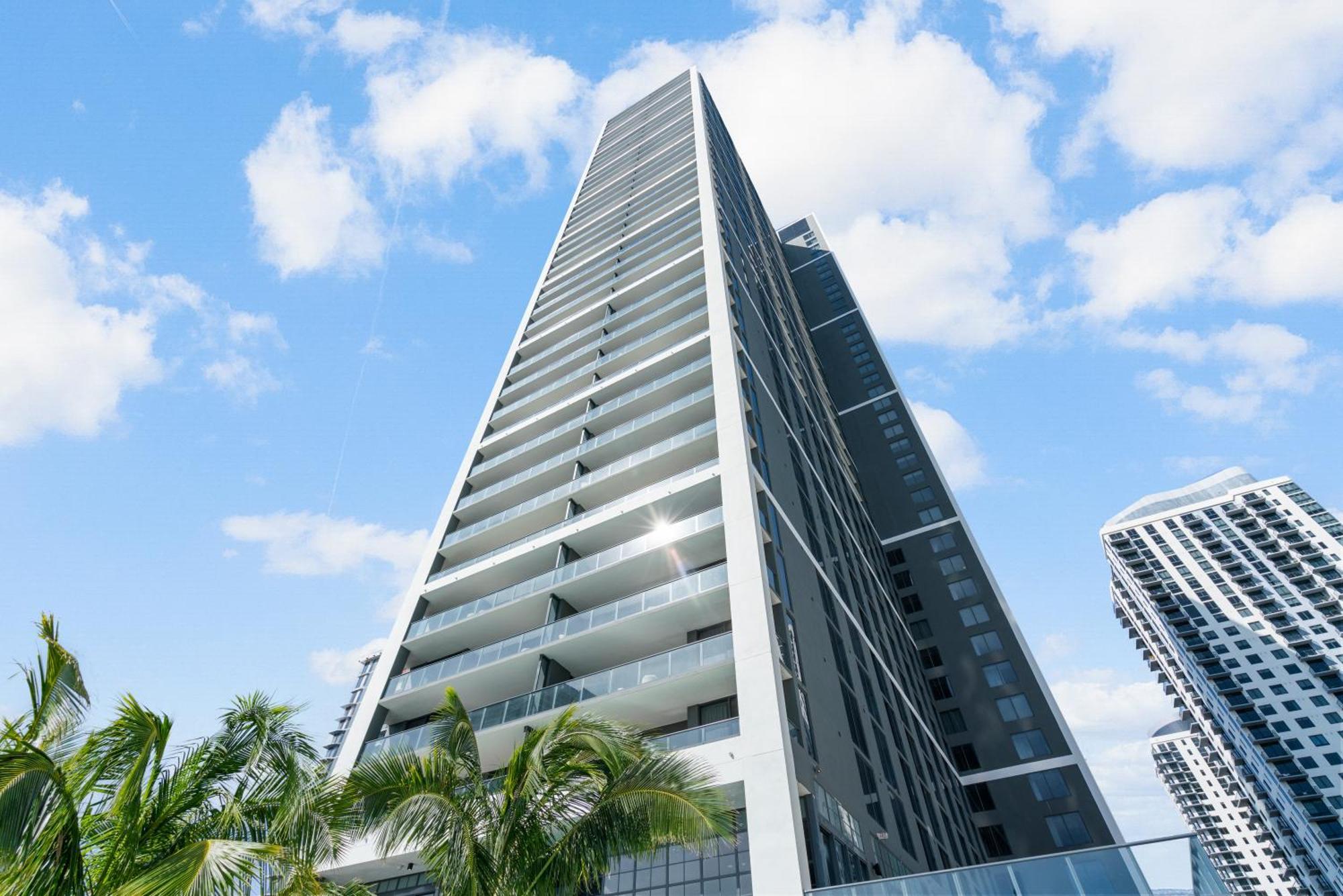 Apartment New Luxury 26th Floor In The Heart Of *