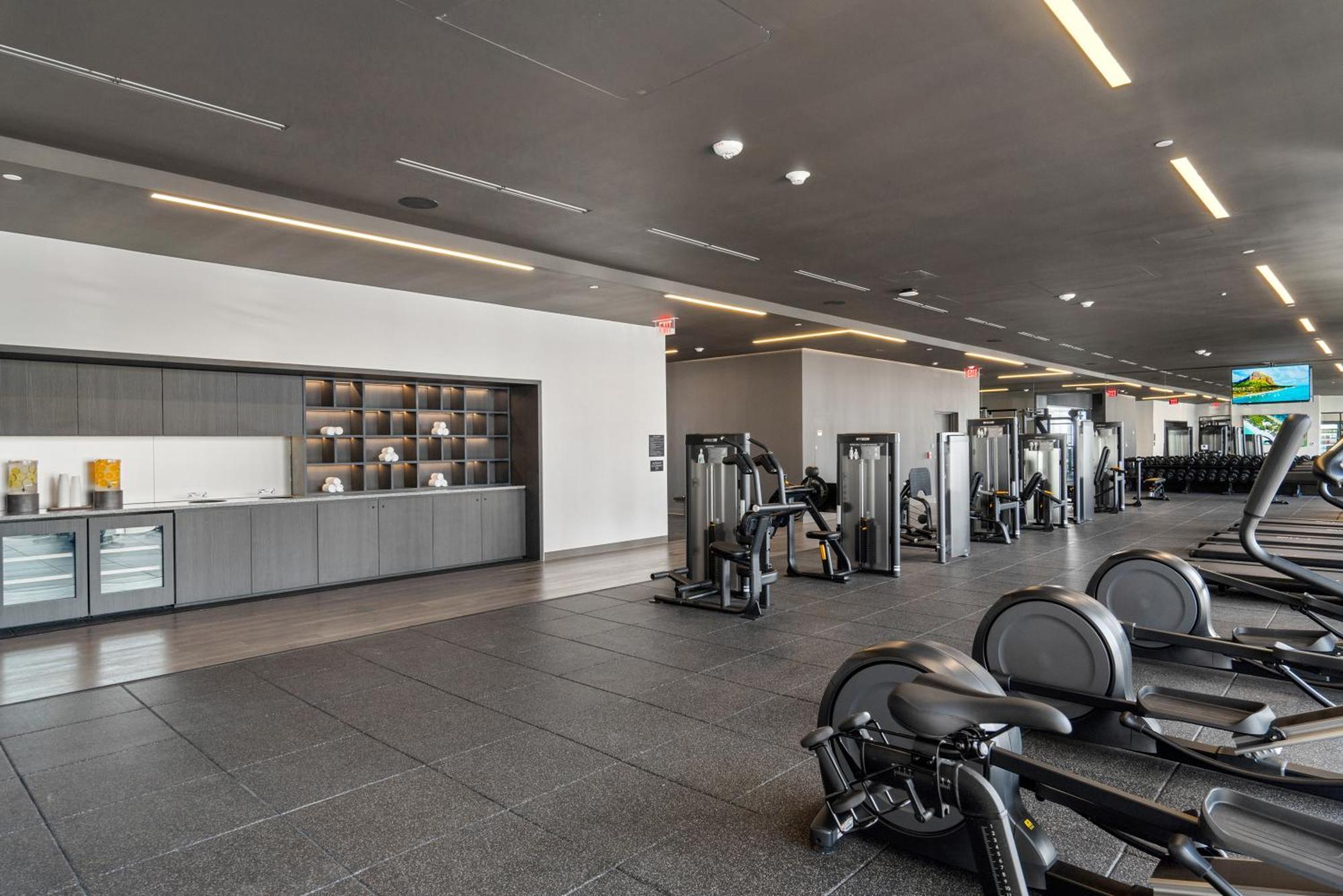 New Luxury 26th Floor In The Heart Of *