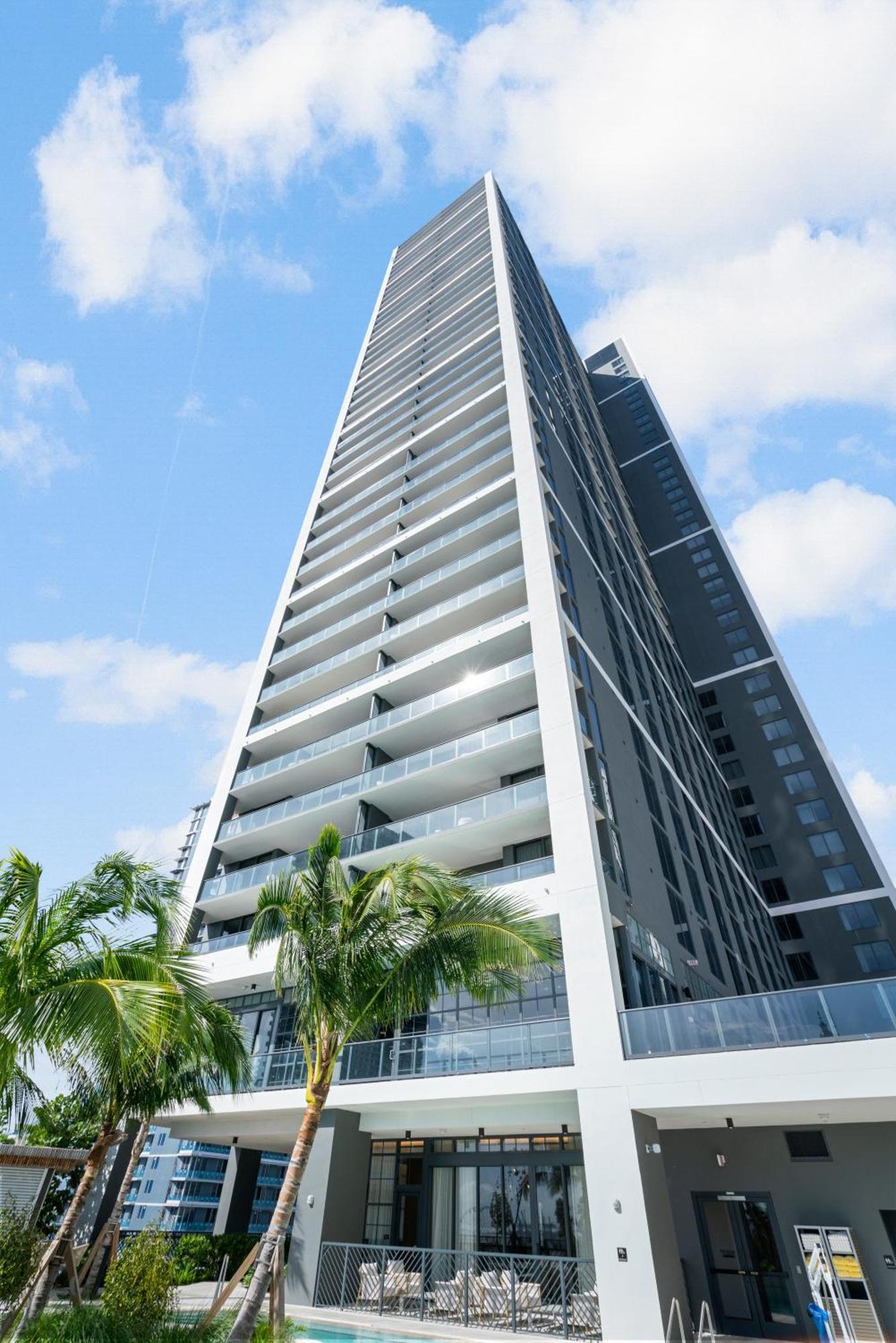 New Luxury 26th Floor In The Heart Of Miami