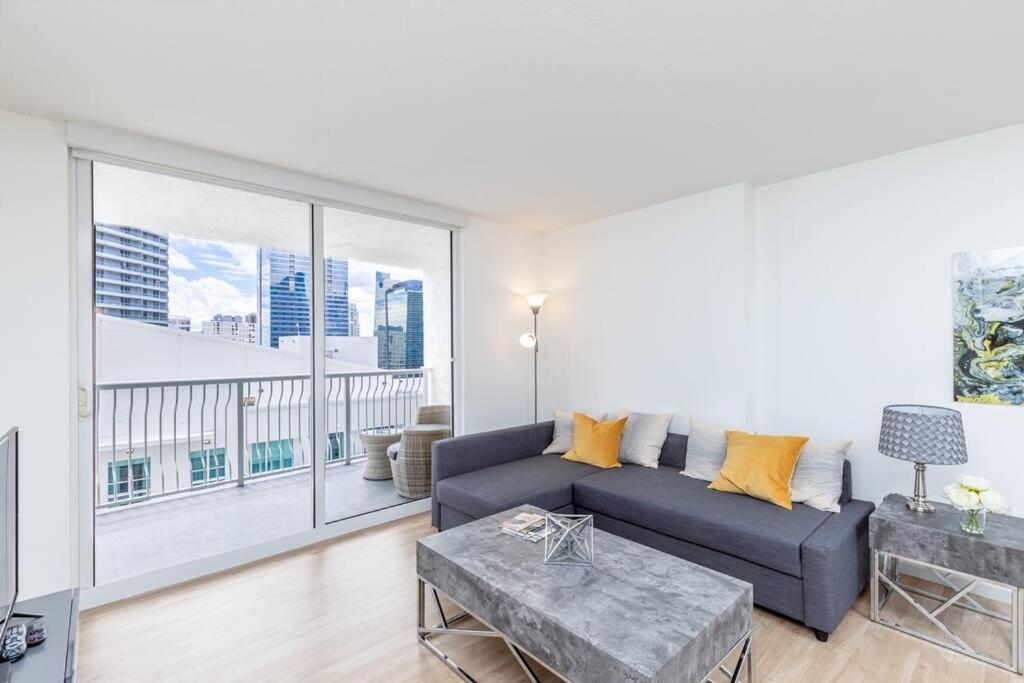 Apartment Spacious 29th Floor 1 Bed 1 Bth Brickell Ocean View