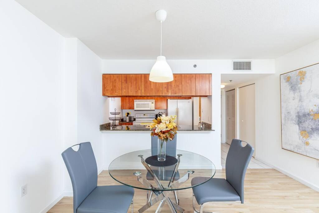 Apartment Spacious 29th Floor 1 Bed 1 Bth Brickell Ocean View