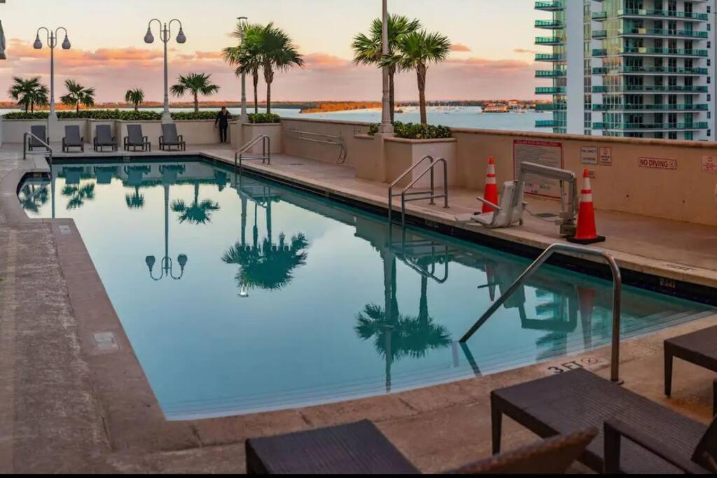 Spacious 29th Floor 1 Bed 1 Bth Brickell Ocean View Apartment Miami