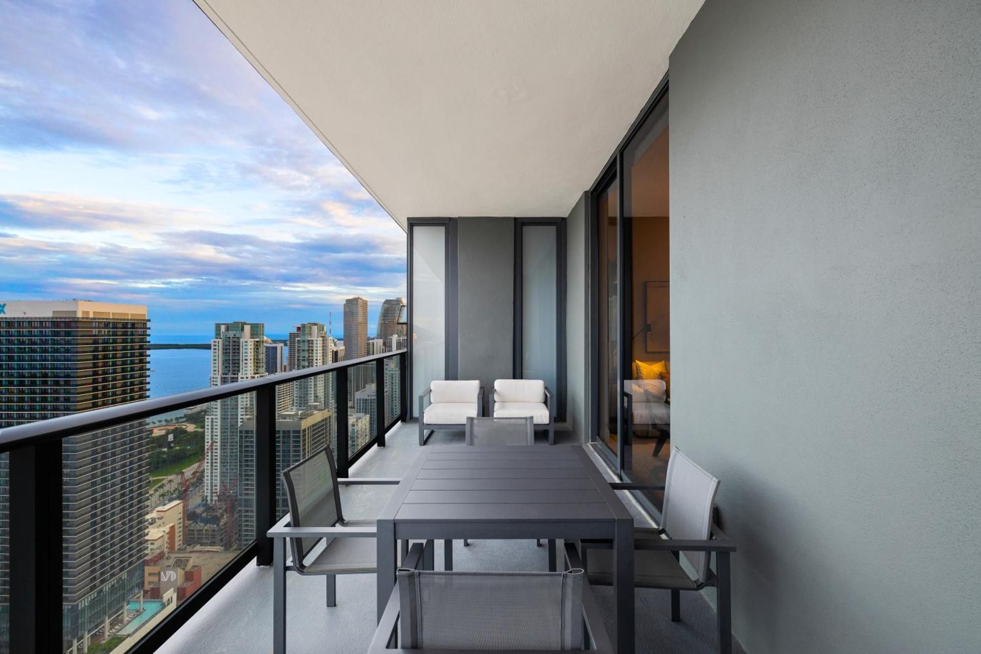 Apartment Free Parking! Ph Luxury 3br In Downtown *