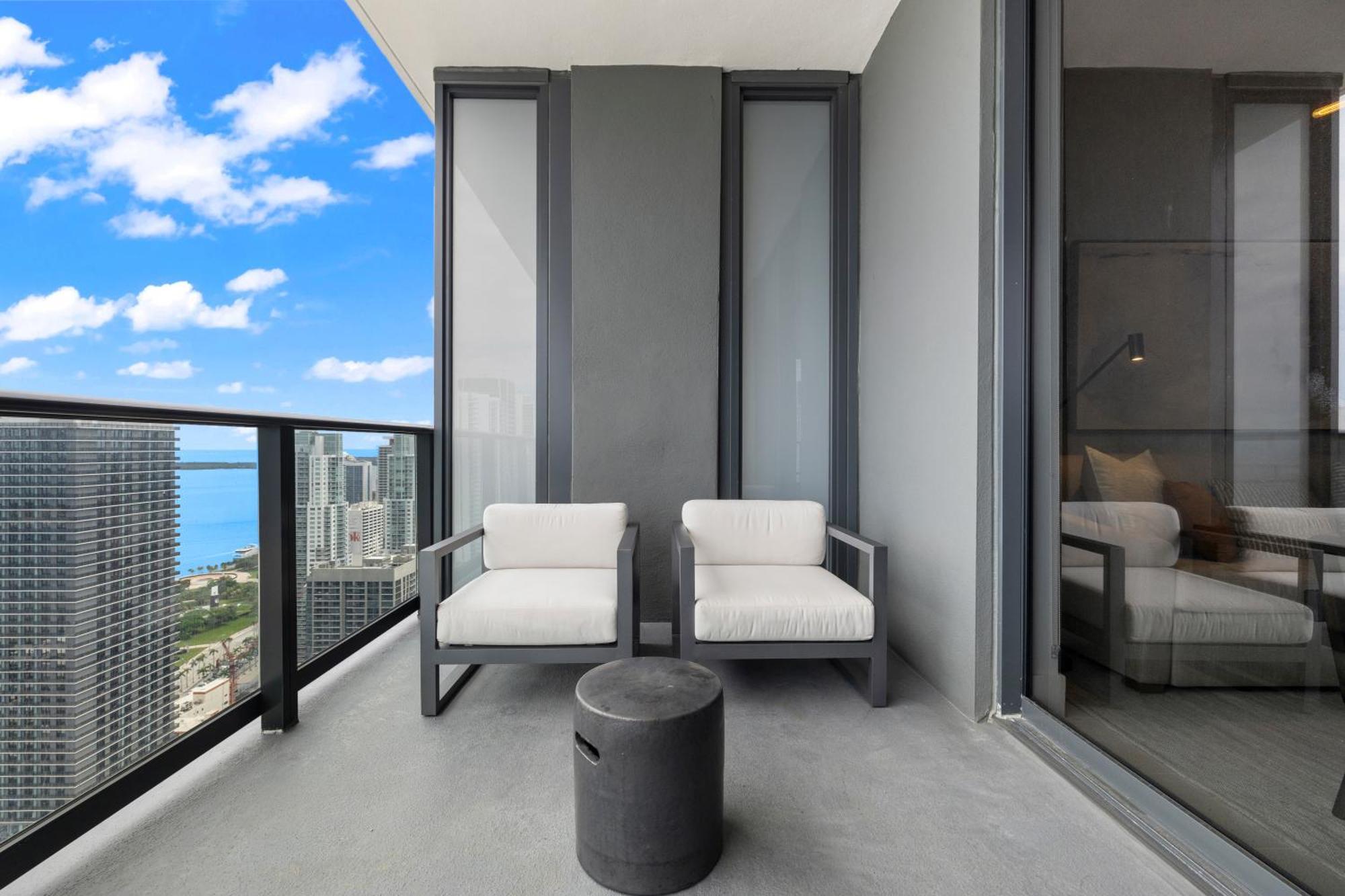 Free Parking! Ph Luxury 3br In Downtown