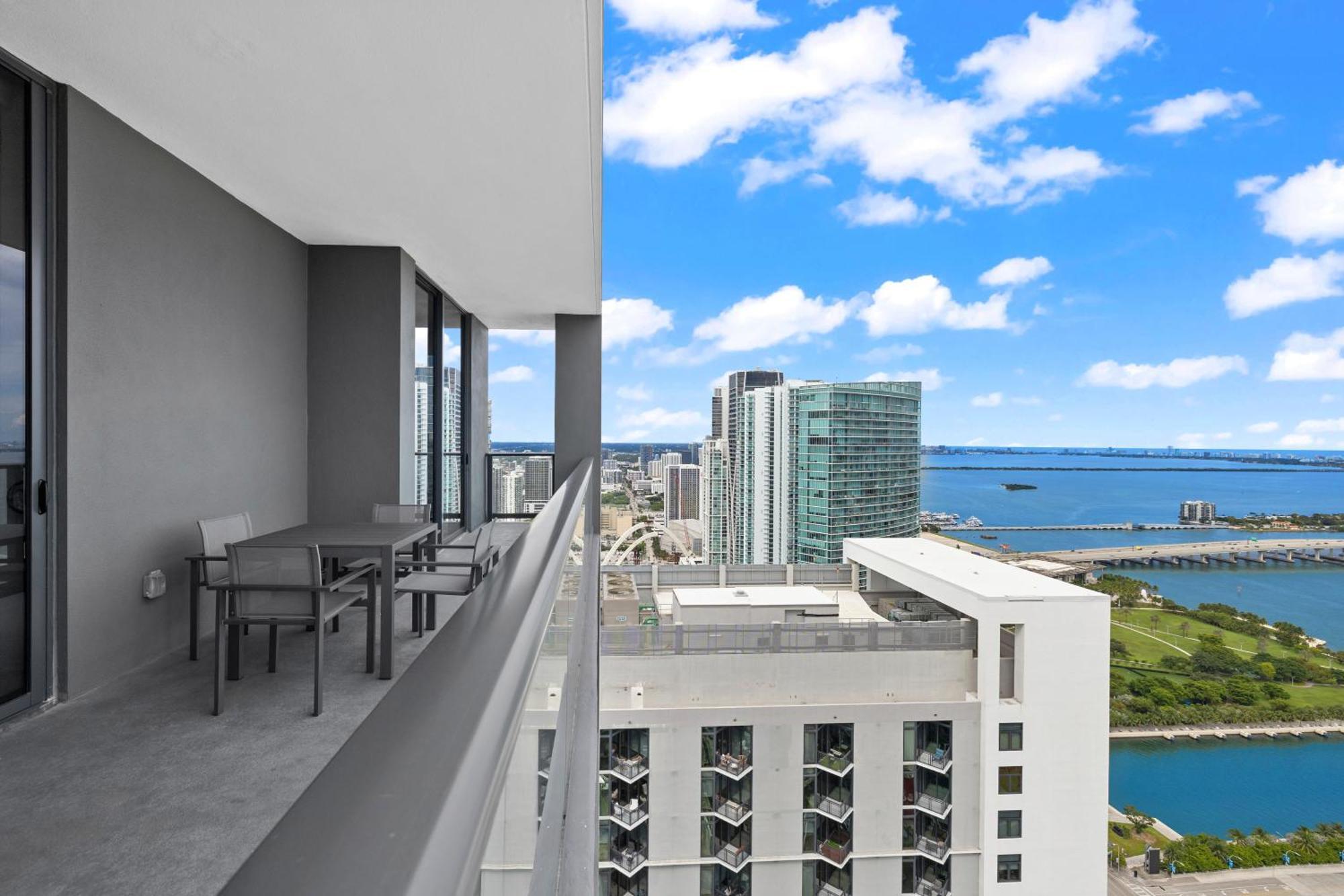 Apartment Free Parking! Ph Luxury 3br In Downtown *