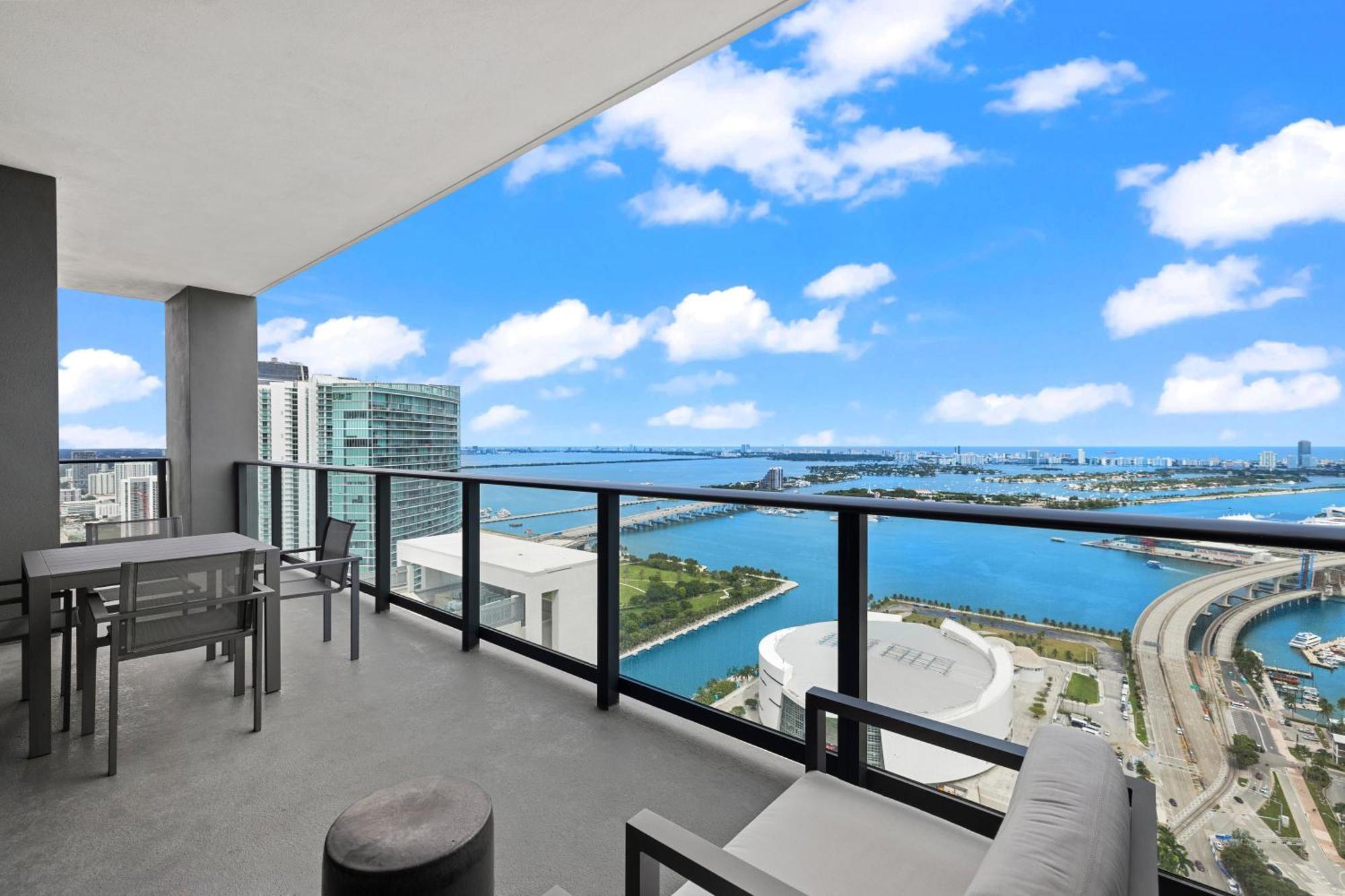 Free Parking! Ph Luxury 3br In Downtown Apartment Miami