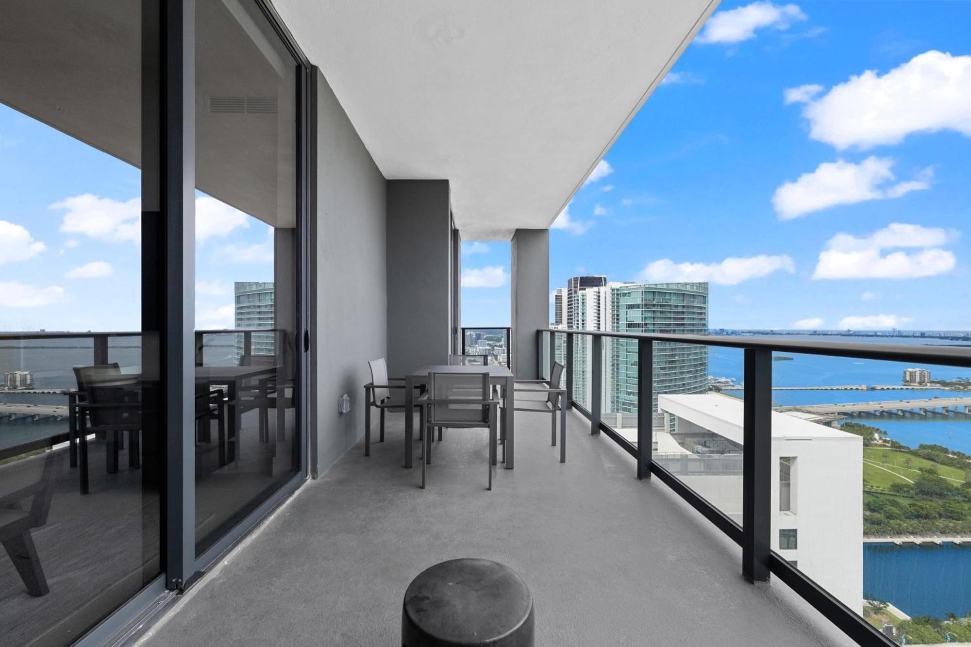 Apartment Free Parking! Ph Luxury 3br In Downtown